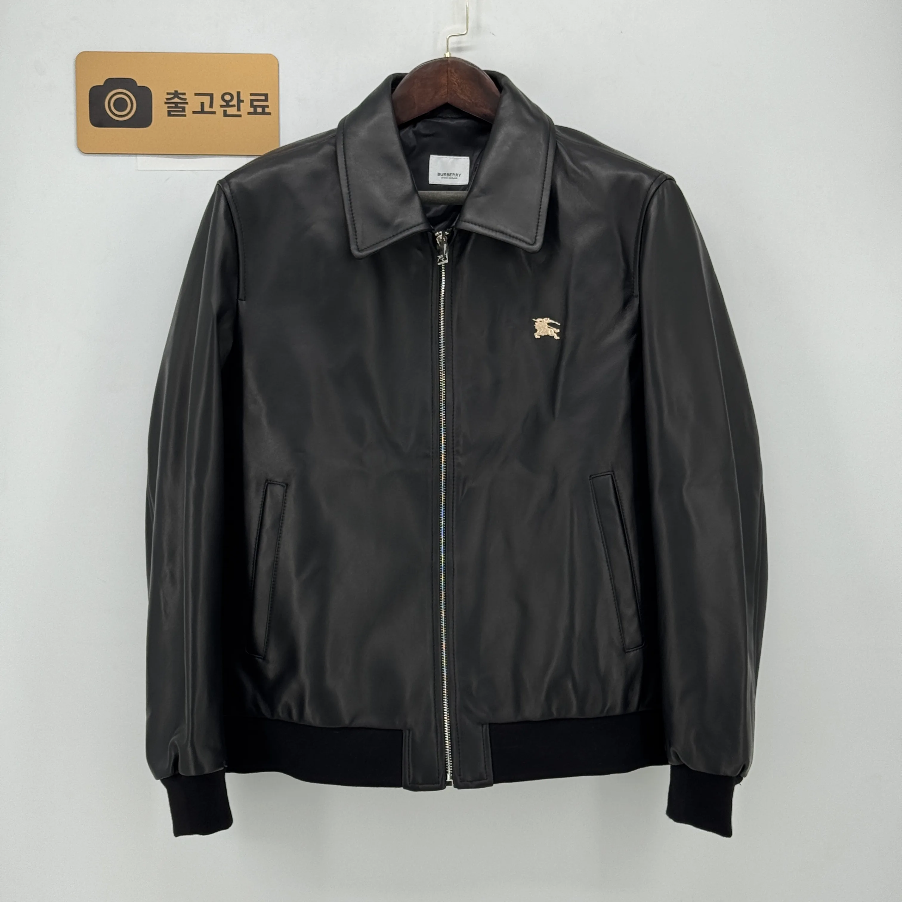 버버리 가죽자켓 검수사진 1