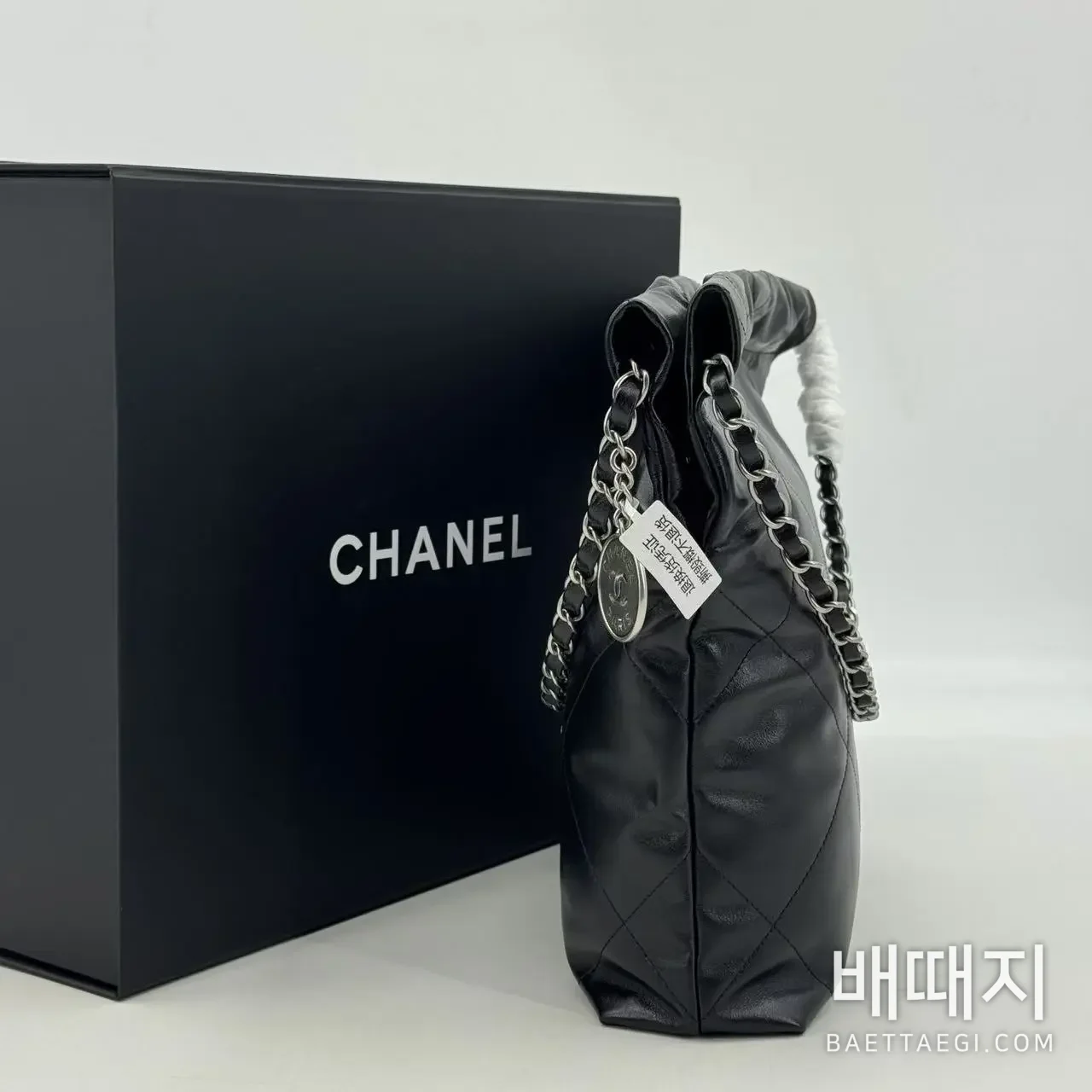 샤넬 22백 블랙 금장 가방 검수사진 5