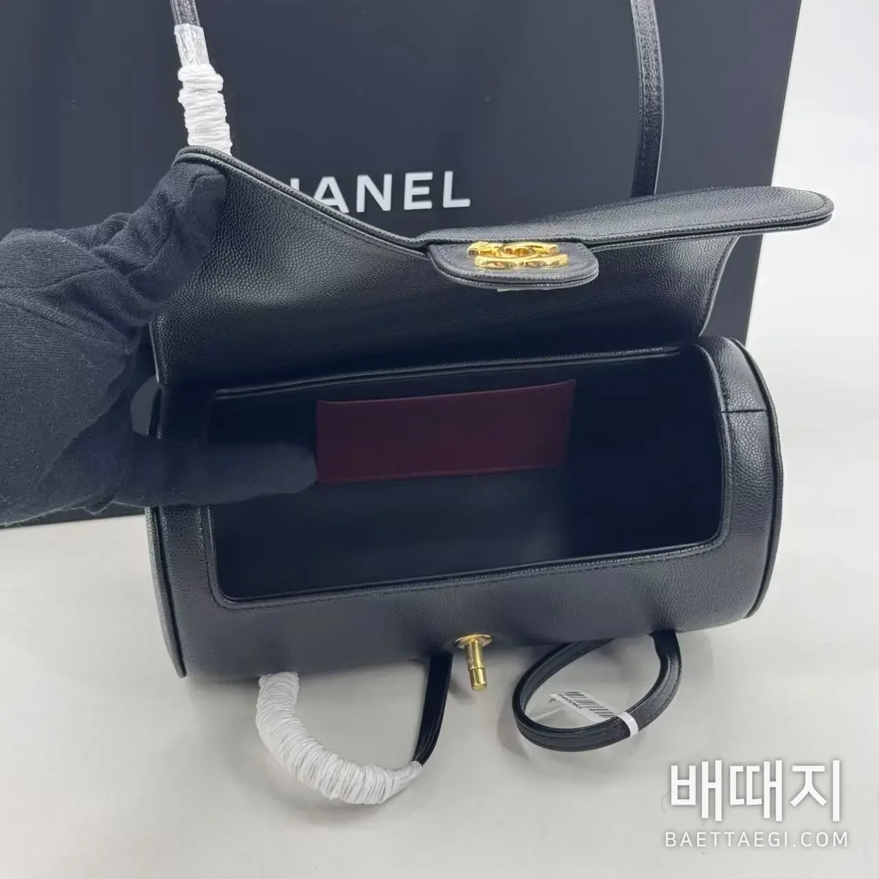 샤넬 코코 프레피 볼링백 (아서) 검수사진 8