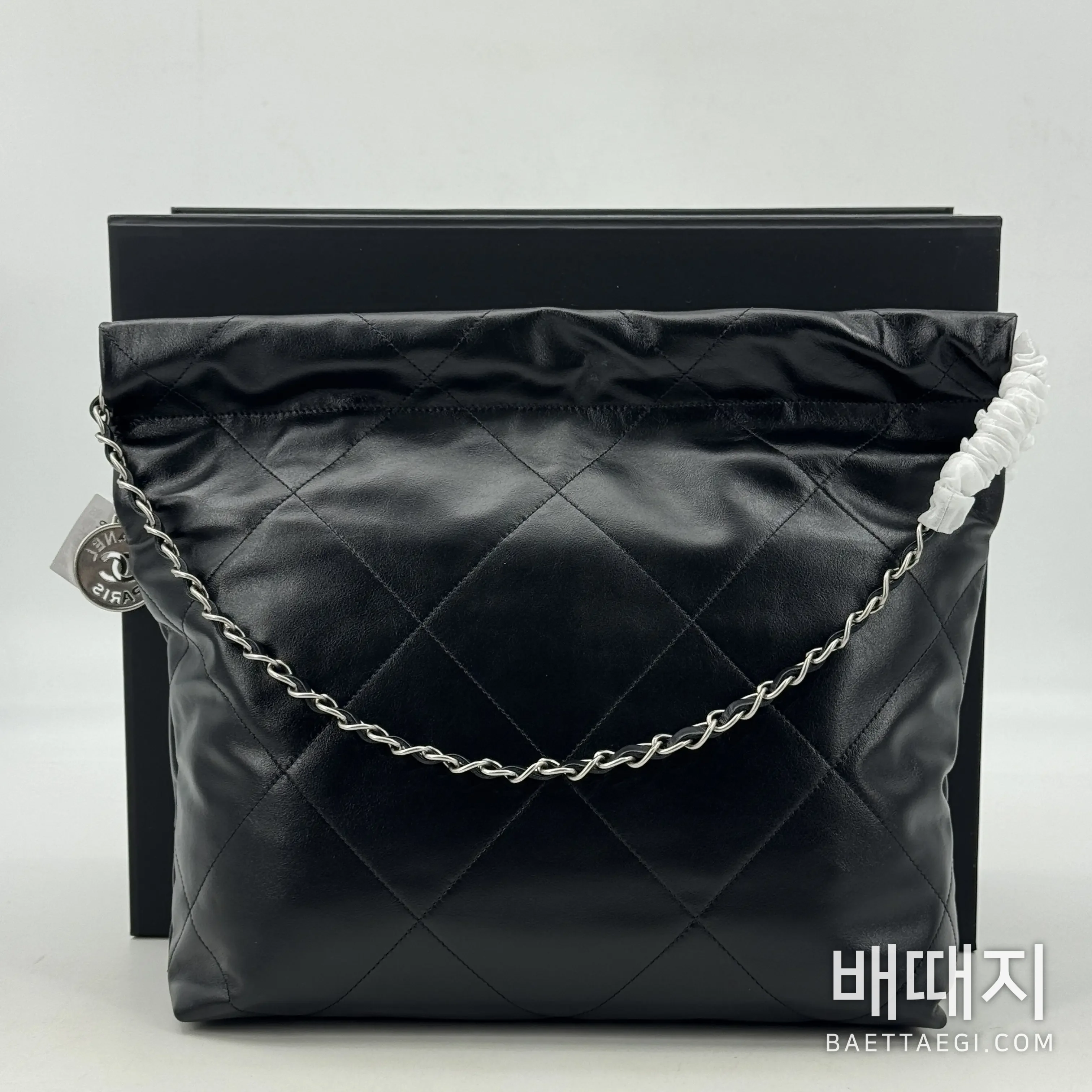 샤넬 22백 블랙 금장 가방 검수사진 3