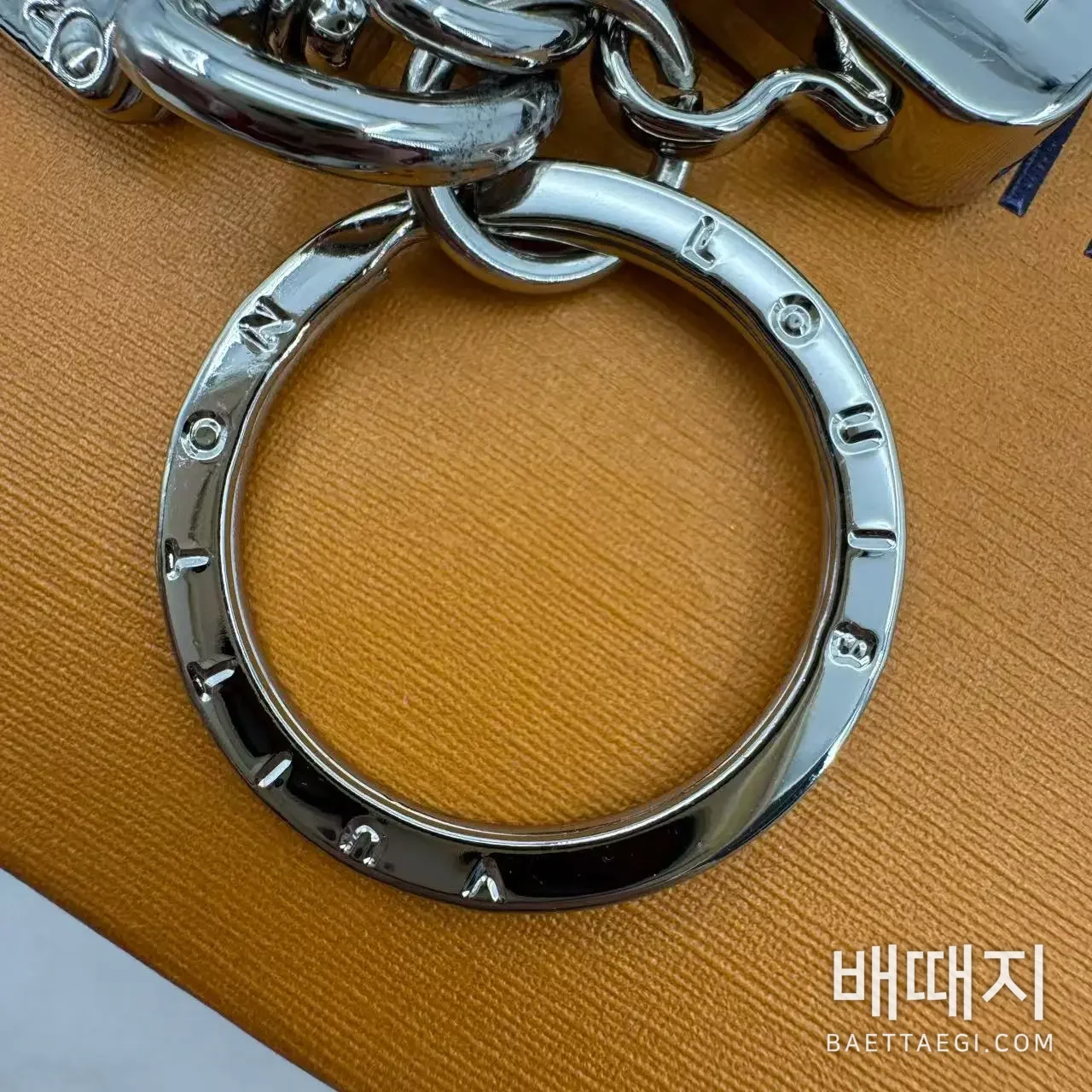 루이비통 키링 38682 Keyring 검수사진 7