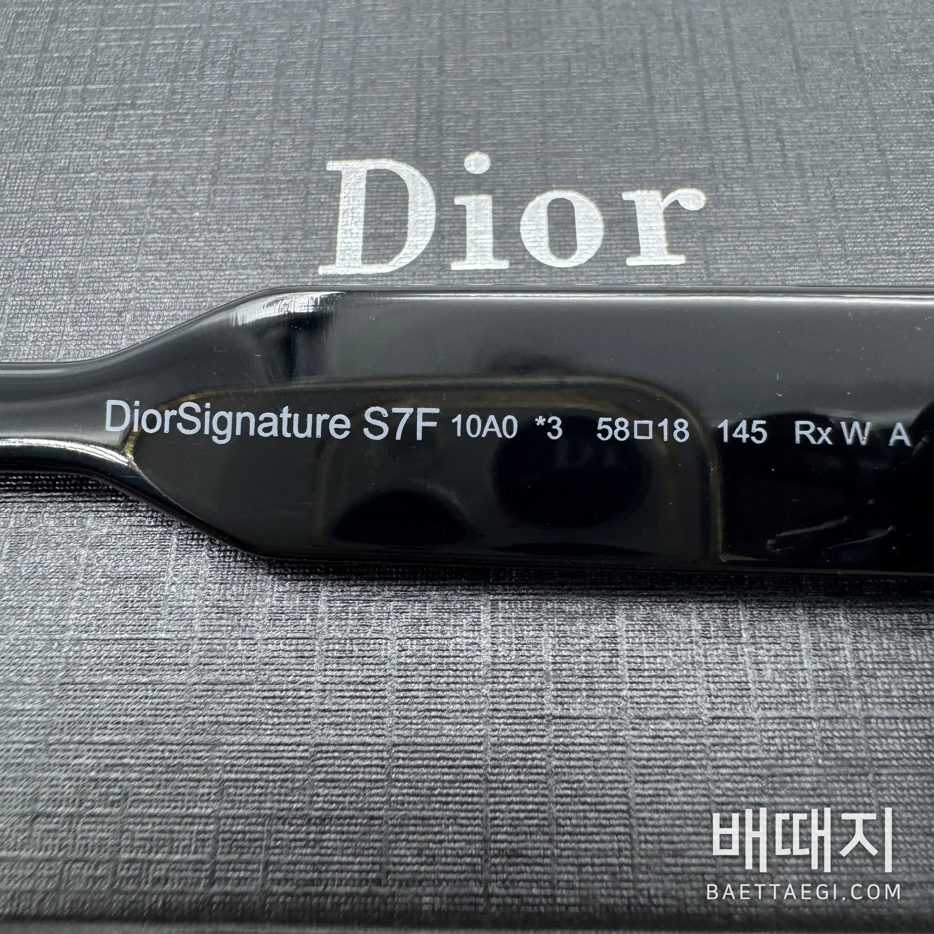 디올 선글라스 검정 검수사진 8