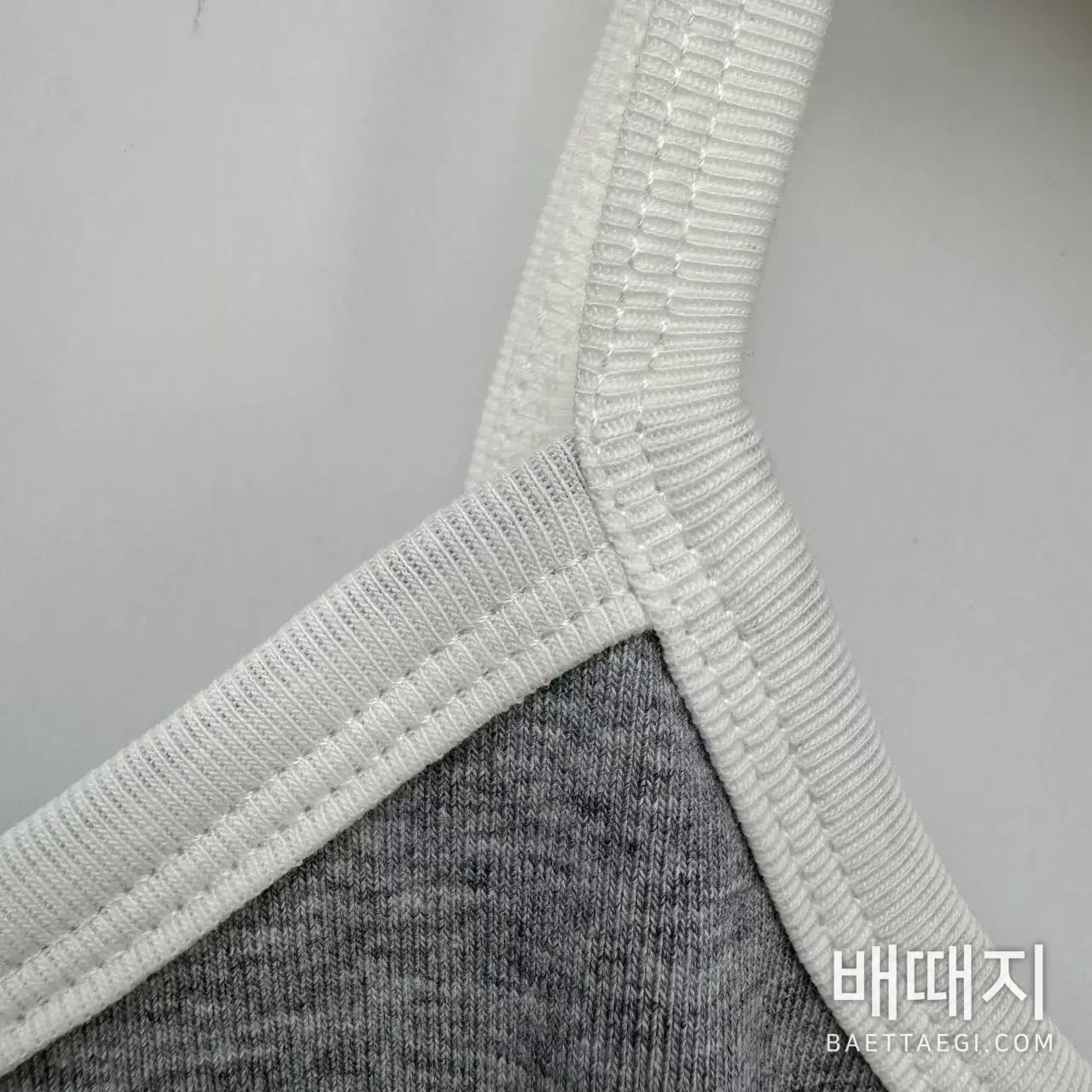 크롬하츠 여성 그레이 화이트 컬러블록 반팔 티셔츠 검수사진 5