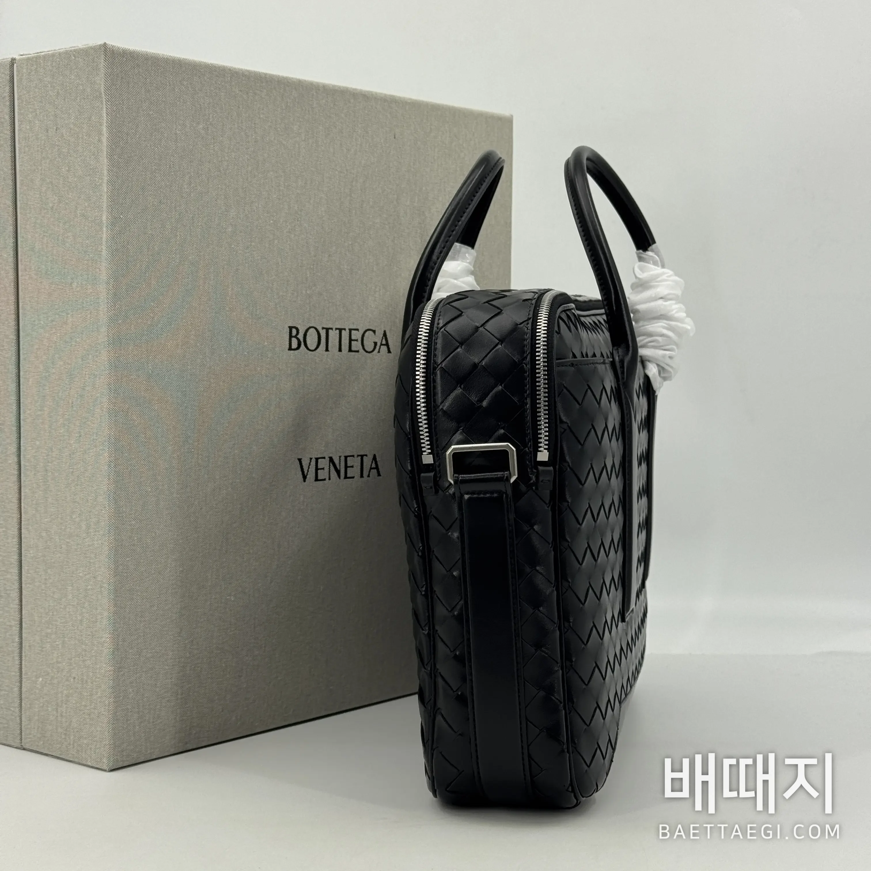 보테가베네타 부드러운 소가죽 브리프케이스 가방 검수사진 4