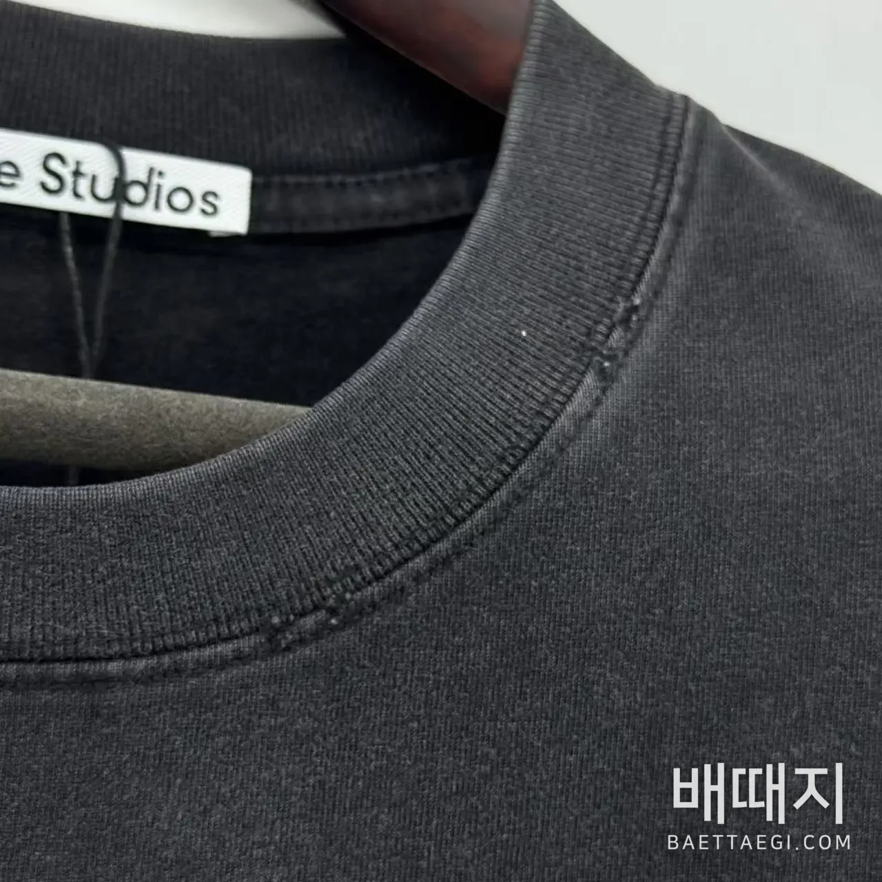 아크네스튜디오 남성 반팔 88652 Acne Studios T Shirt 검수사진 4