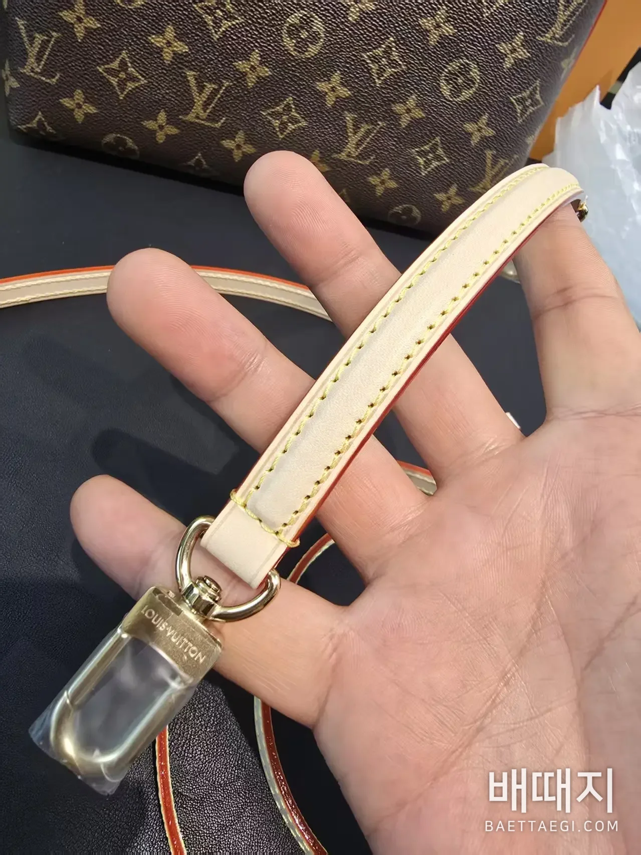 루이비통 모노그램 멀티패스 핸드백 검수사진 3