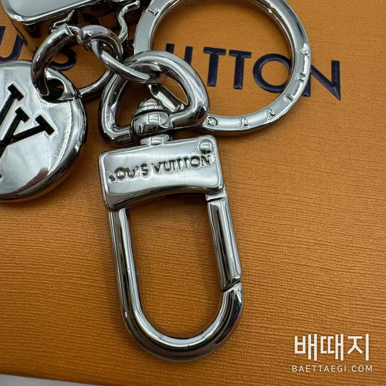 루이비통 키링 38682 Keyring 검수사진 10