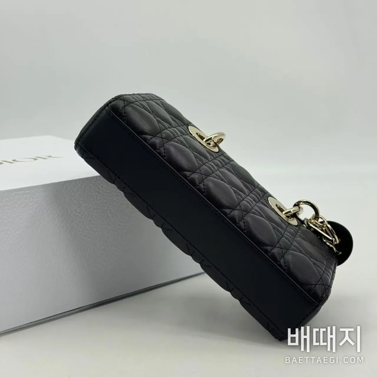 디올 레이디 D-조이 백 22 x 11 x 6cm (여왕) 검수사진 6