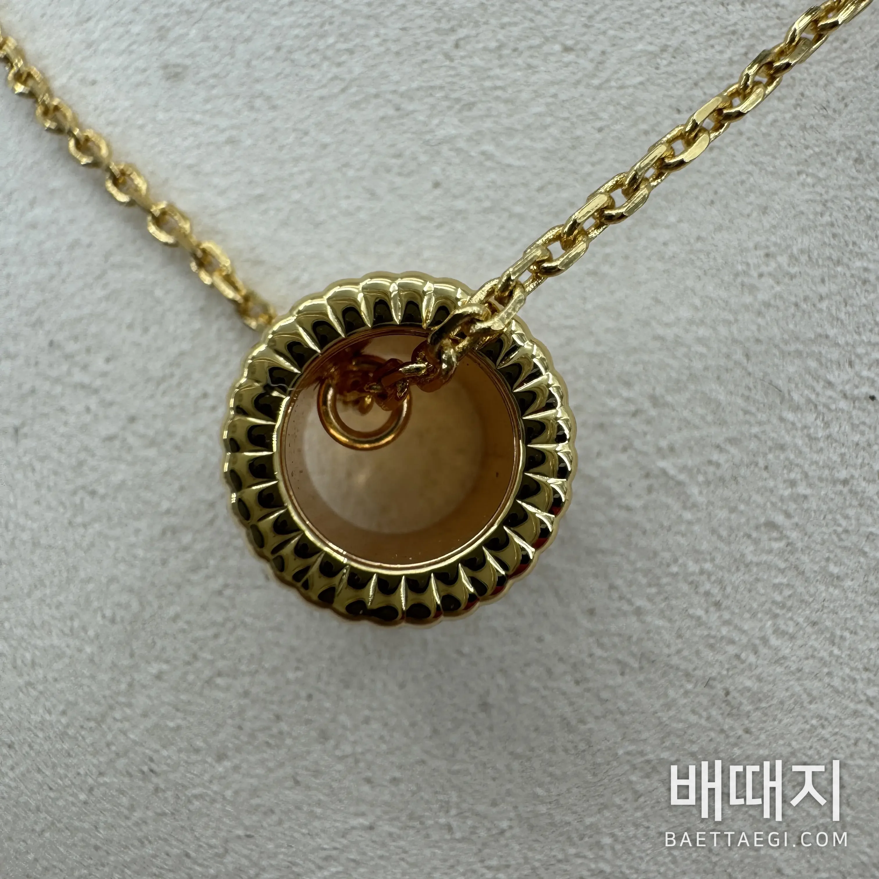 부쉐론 캐트르 블랙 세라믹 목걸이 검수사진 5