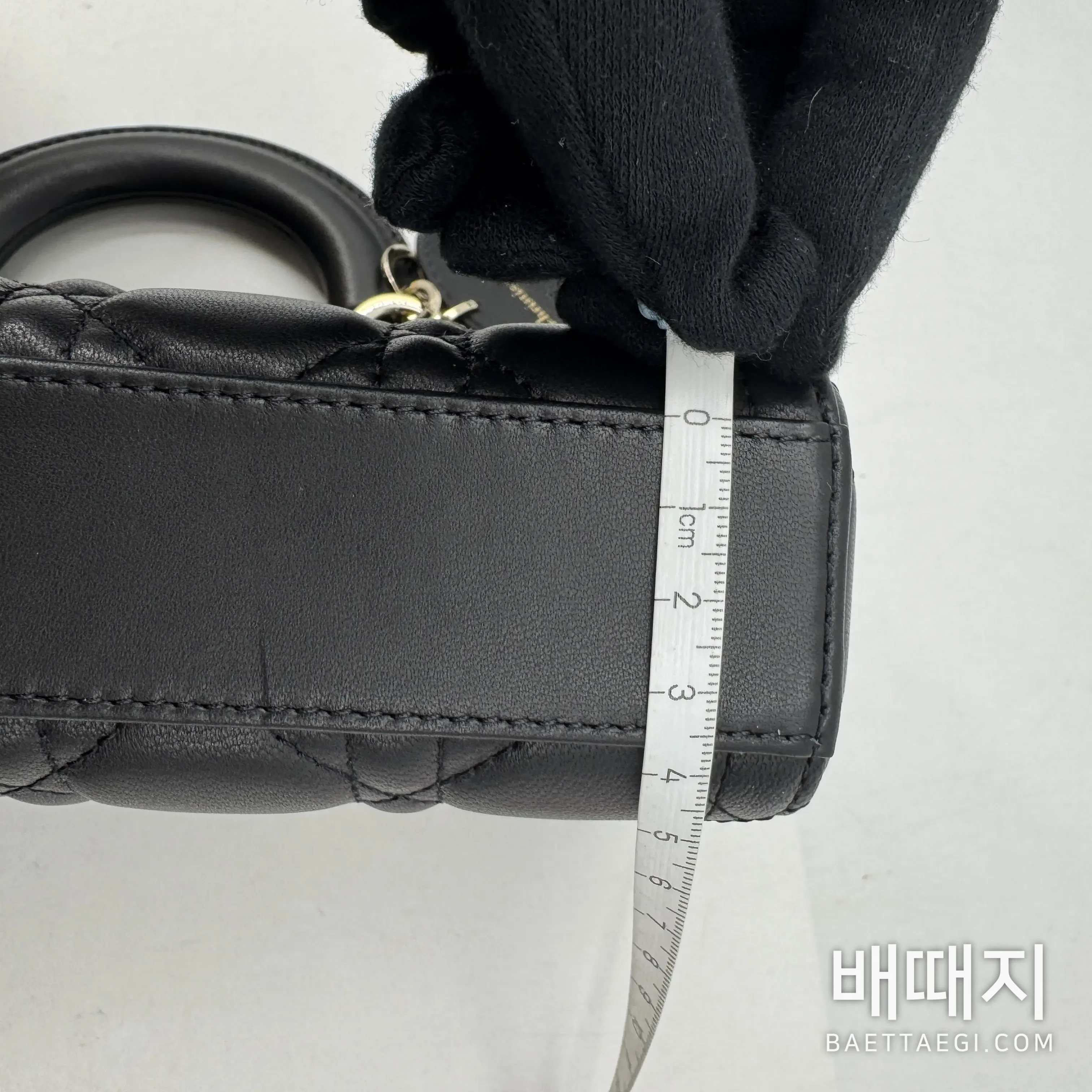 디올 레이디 D-조이 백 22 x 11 x 6cm (여왕) 검수사진 13