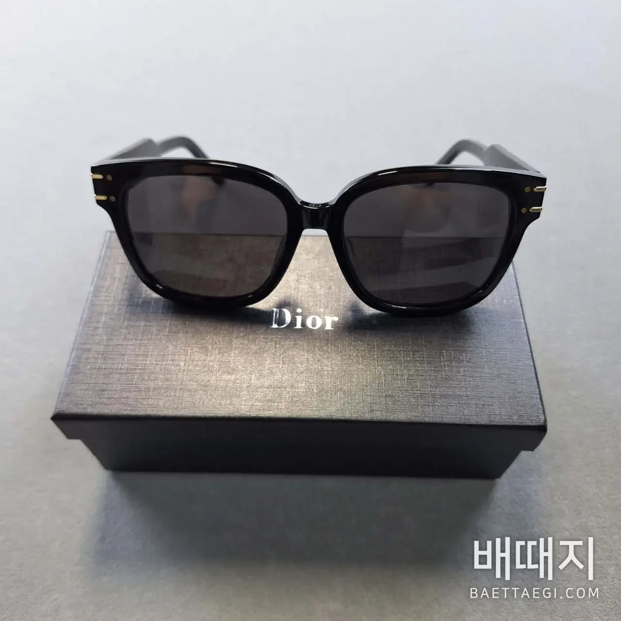 디올 선글라스 검수사진 2
