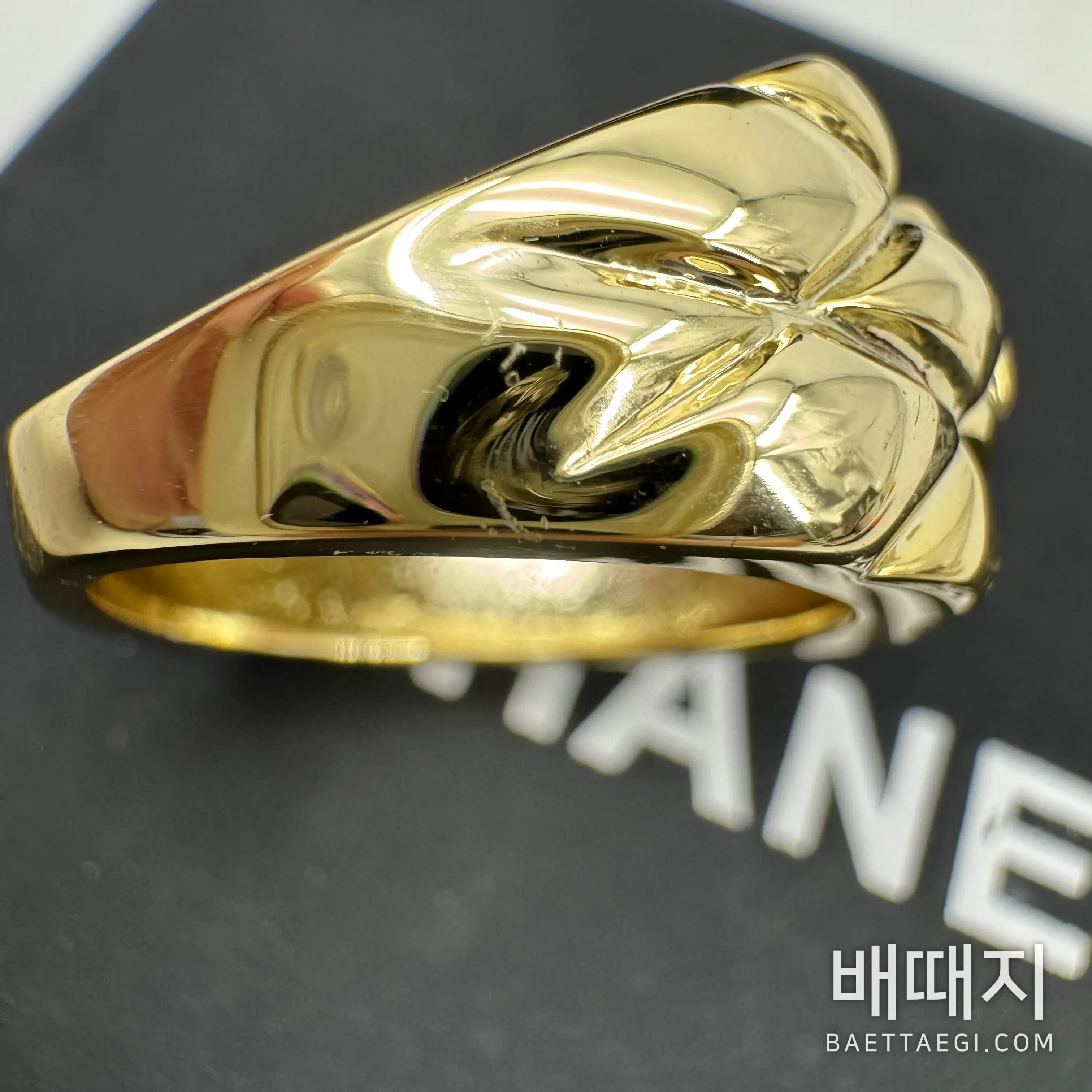 샤넬 다이아몬드 패턴 더블 C 골드 반지 검수사진 5