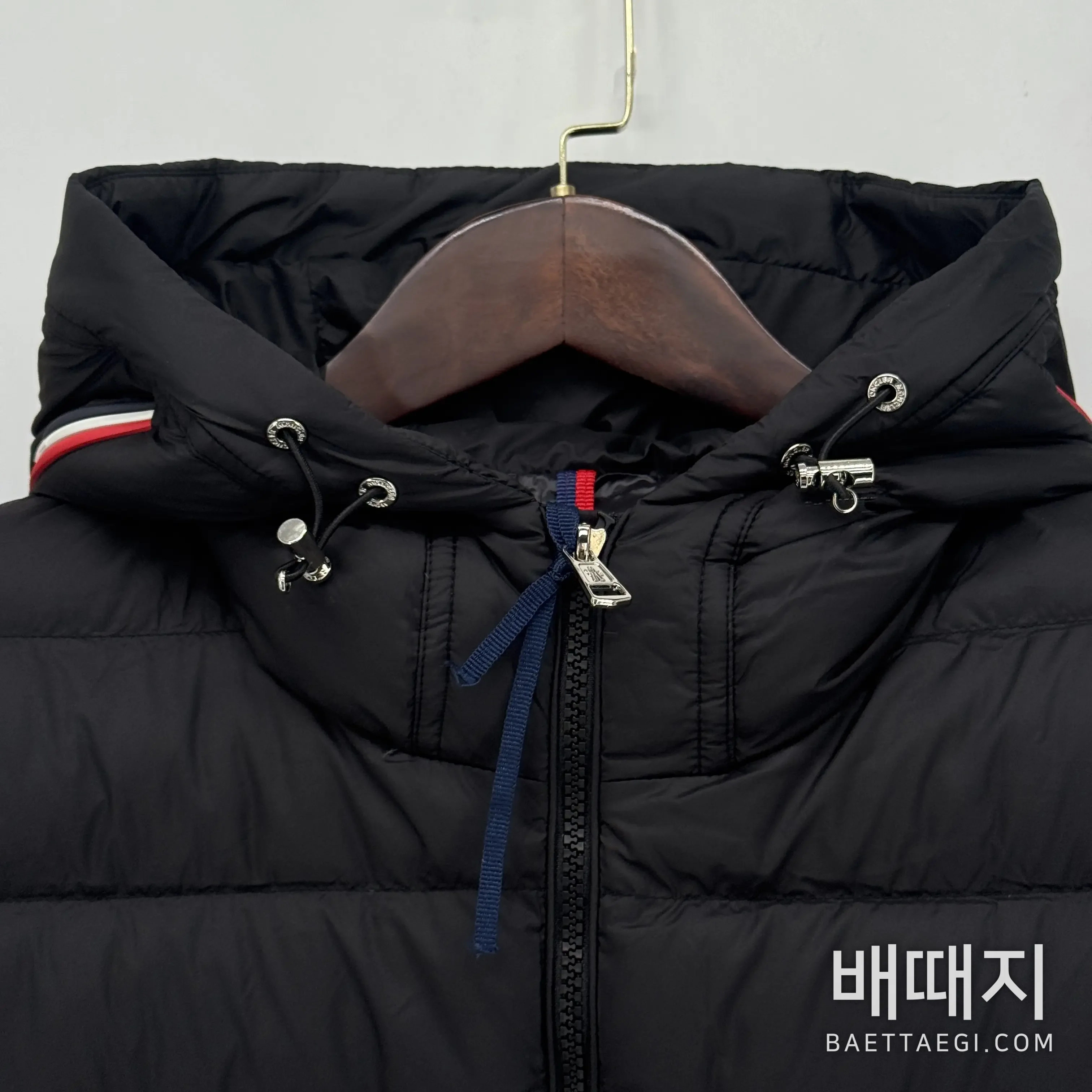 몽클레르 남성 후드 다운 패딩 점퍼 검수사진 5