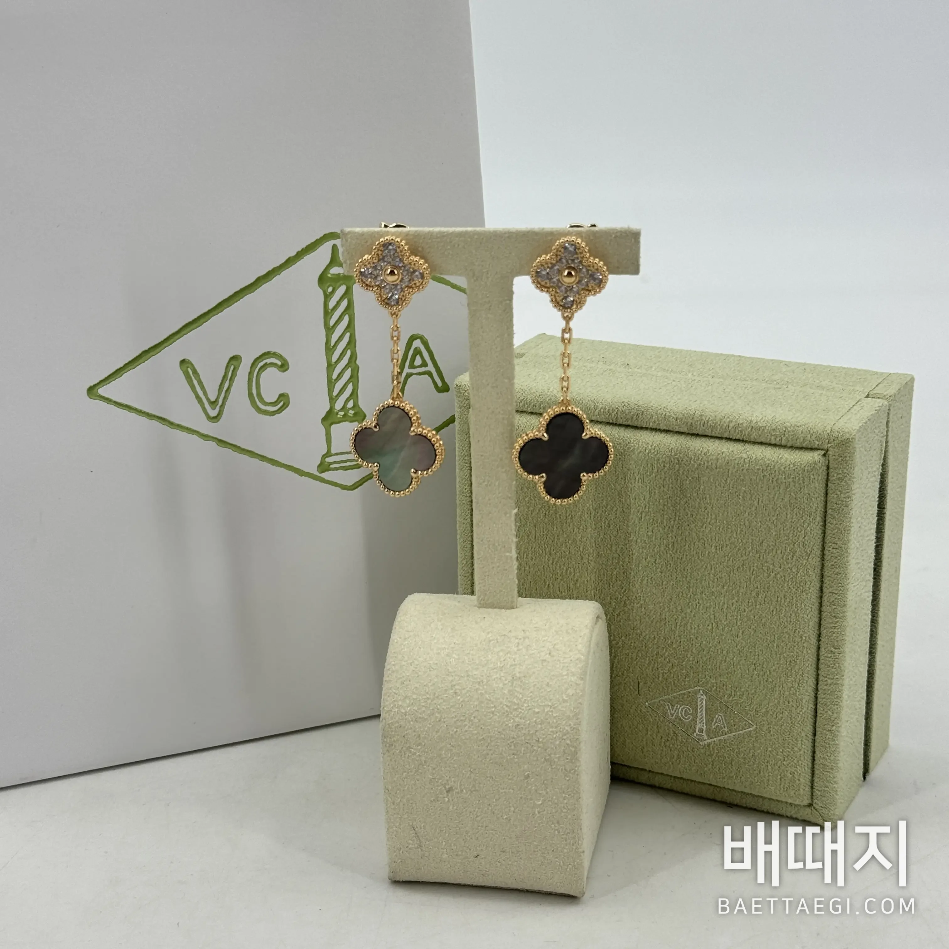 반클리프앤아펠 매직 알함브라 더블 포리프 클로버 다이아몬드 귀걸이 검수사진 2