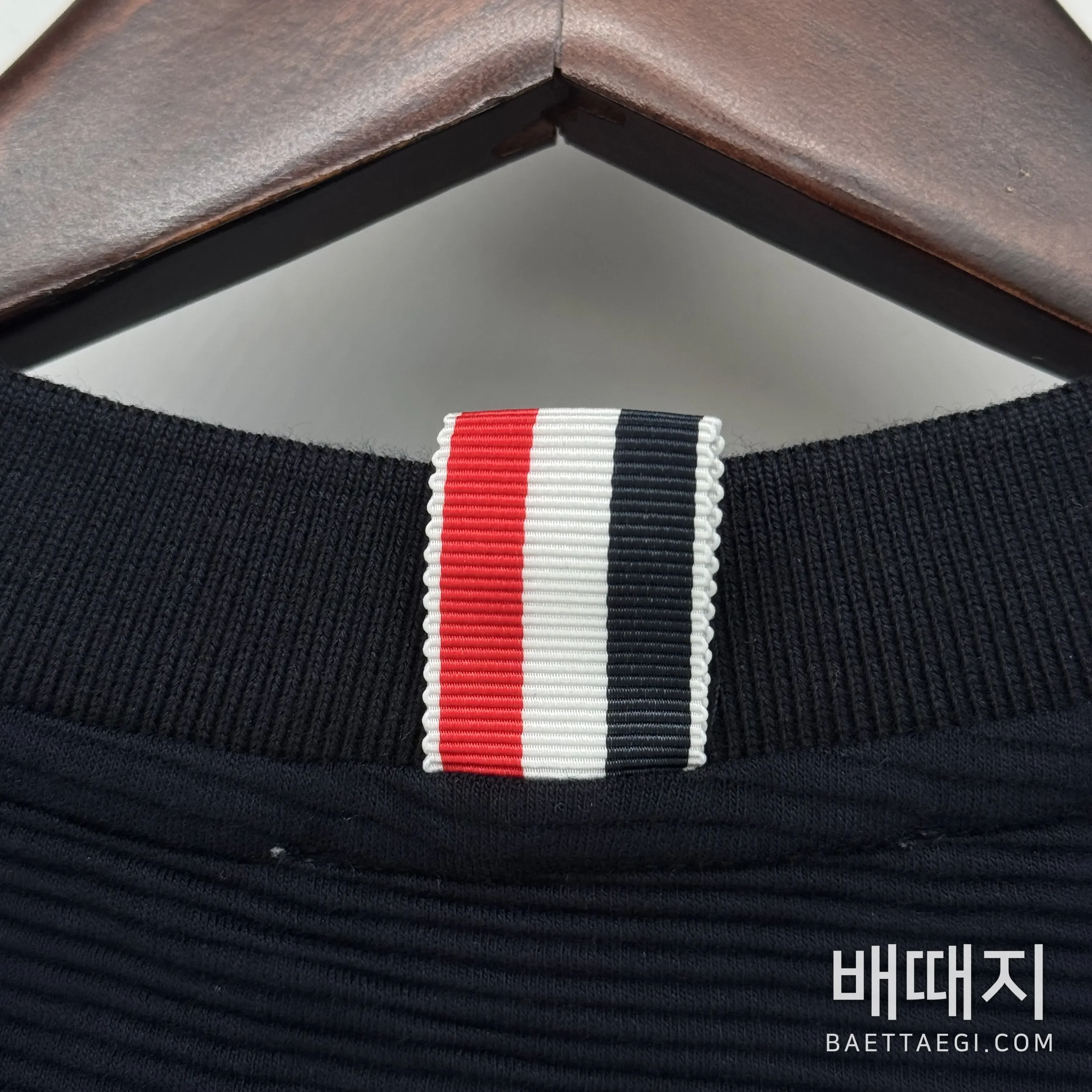 톰브라운 리브 스트레이트 립 남성 긴팔 티셔츠 46528 검수사진 6
