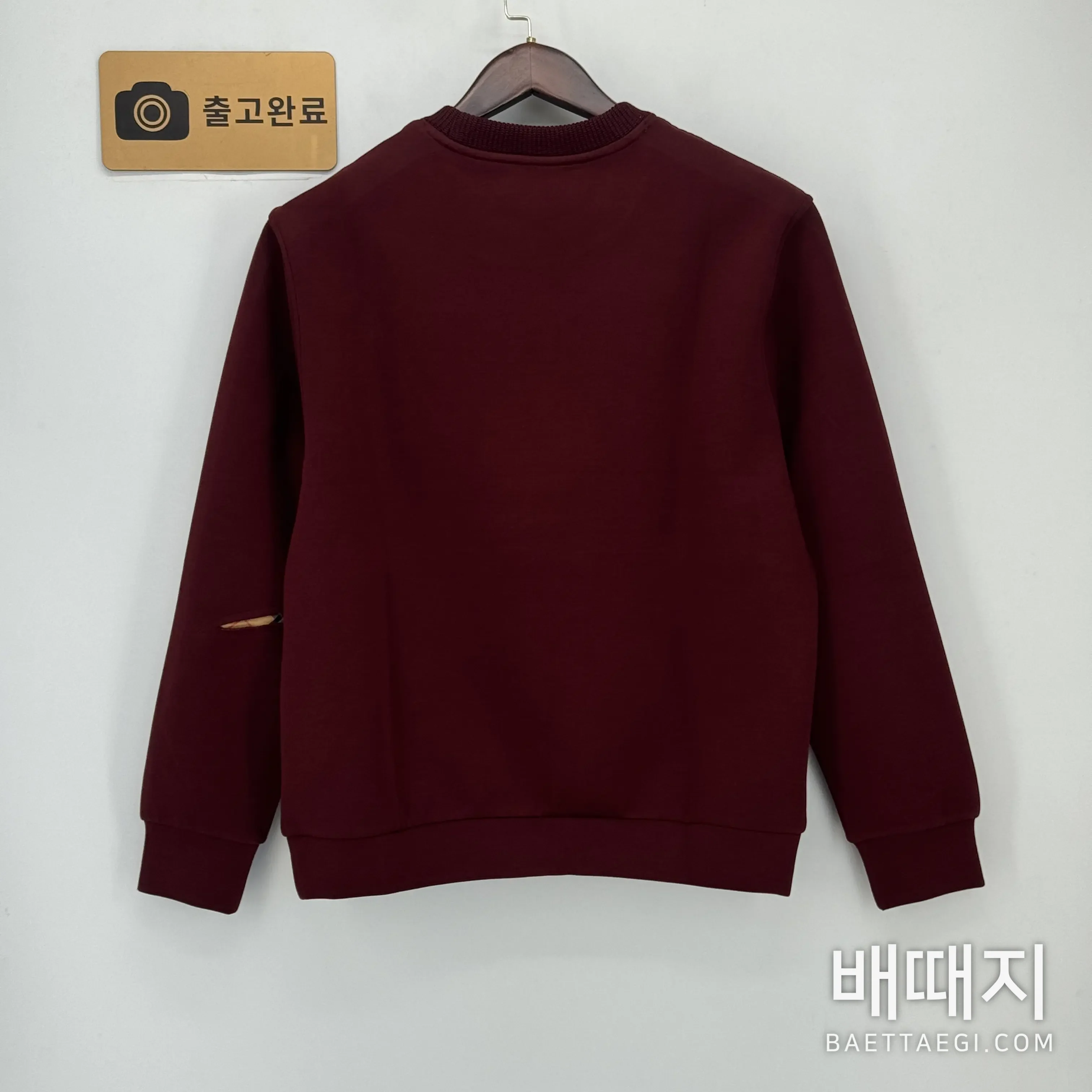버버리 남성 체크 자수 패치워크 니트 검수사진 3