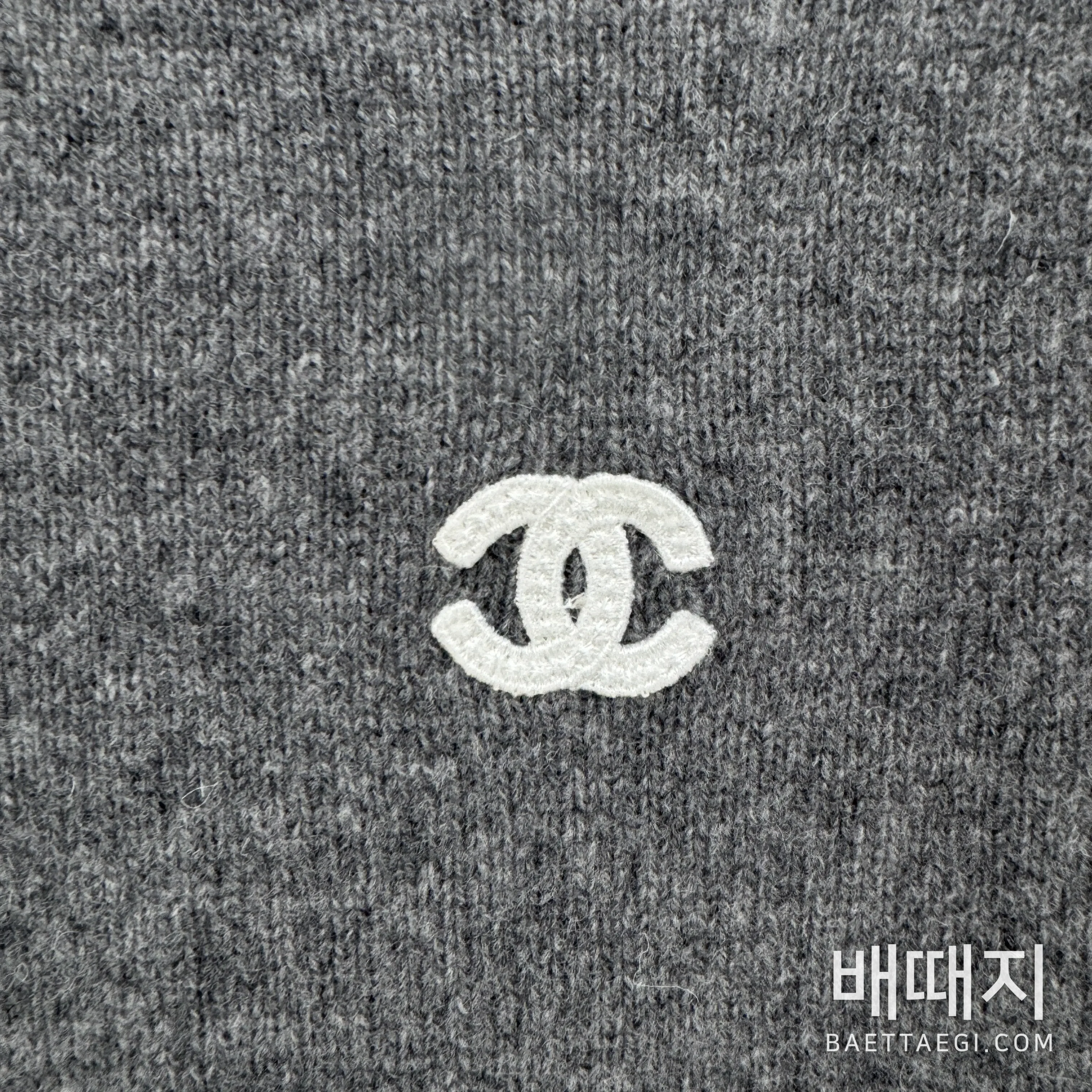 샤넬 터틀넥 반팔 니트 여성의류 검수사진 4