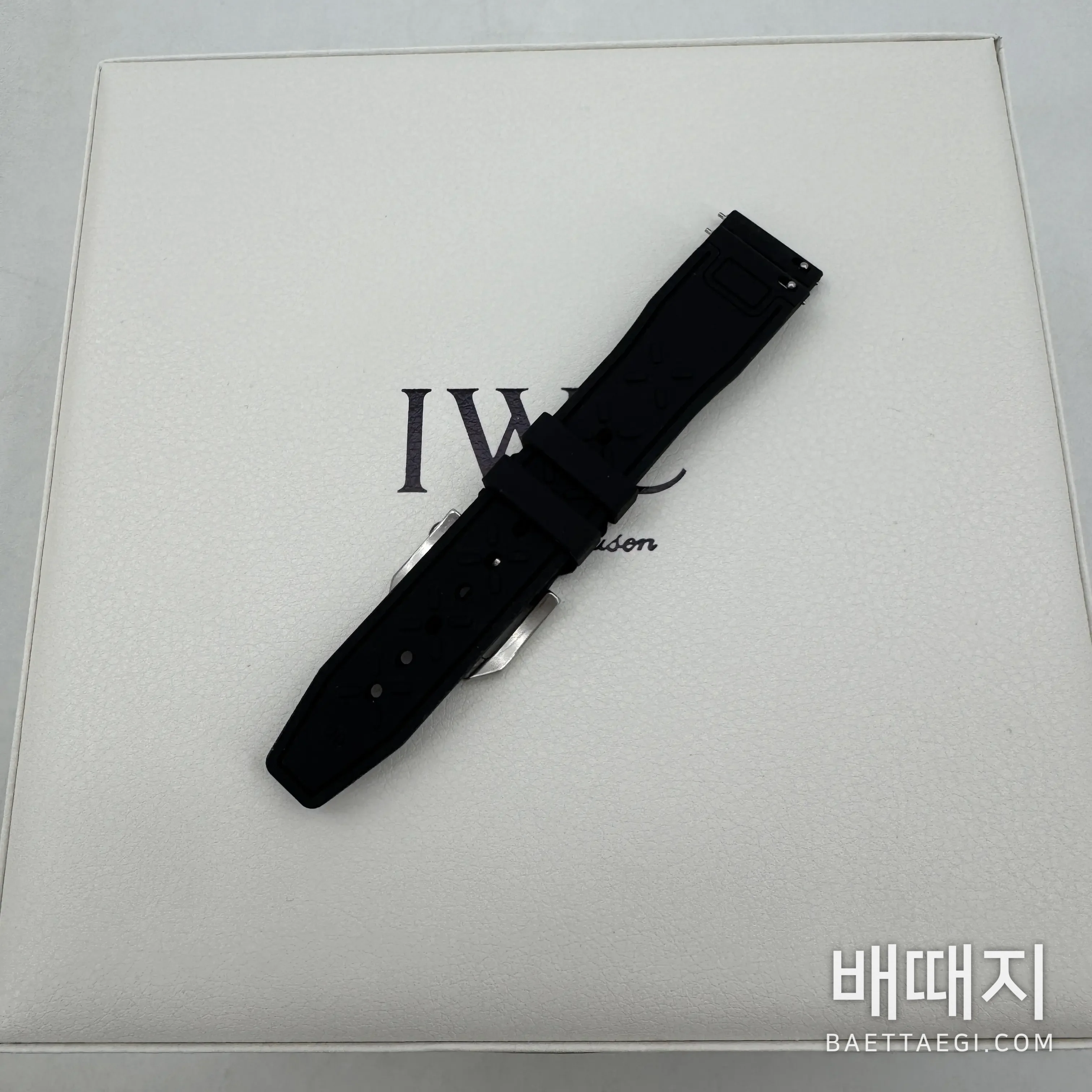 IWC 파일럿 마크 XVIII 티타늄 시계 IW327006 검수사진 3