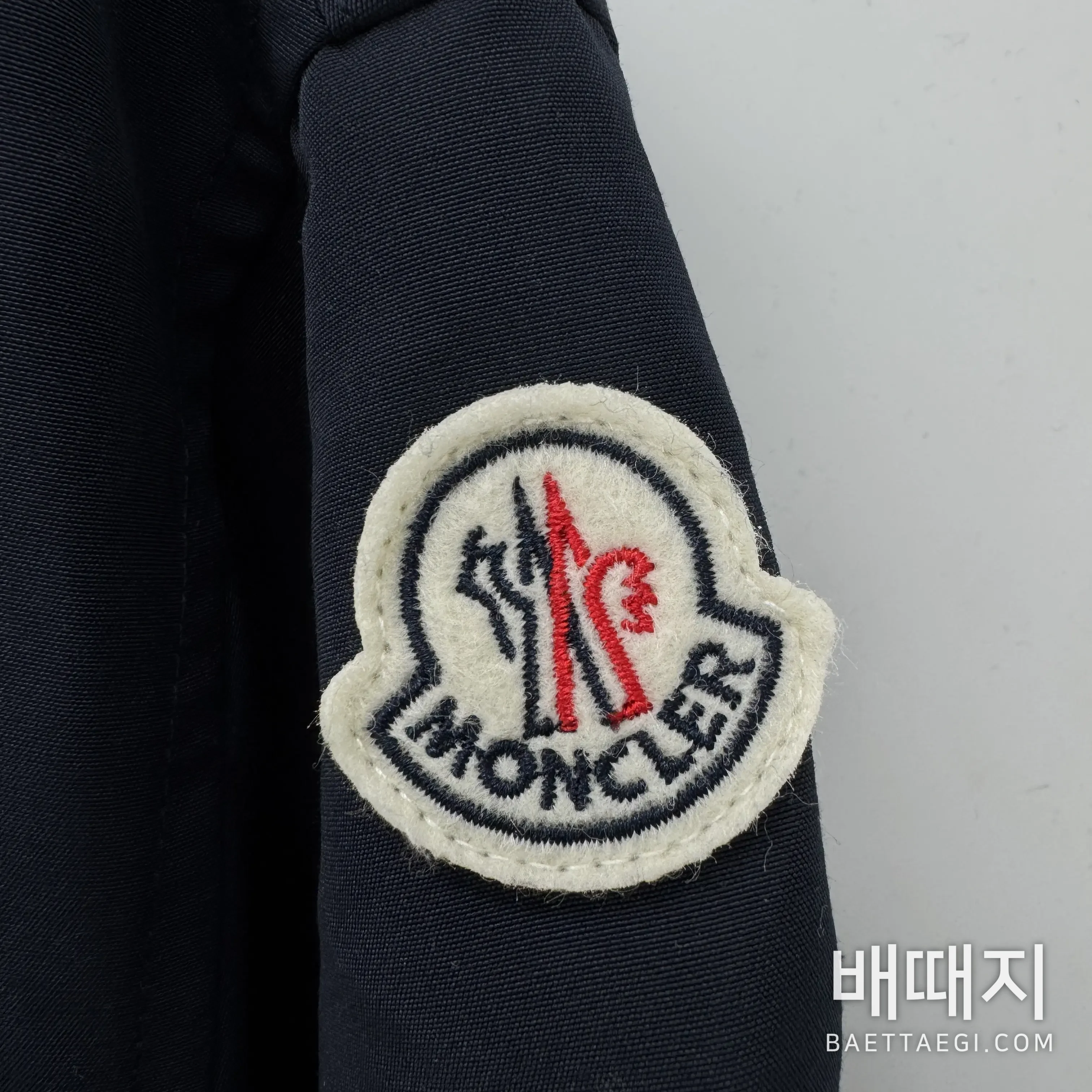 몽클레르 유칼립투스 후드 쇼트 다운 자켓 156312 검수사진 6