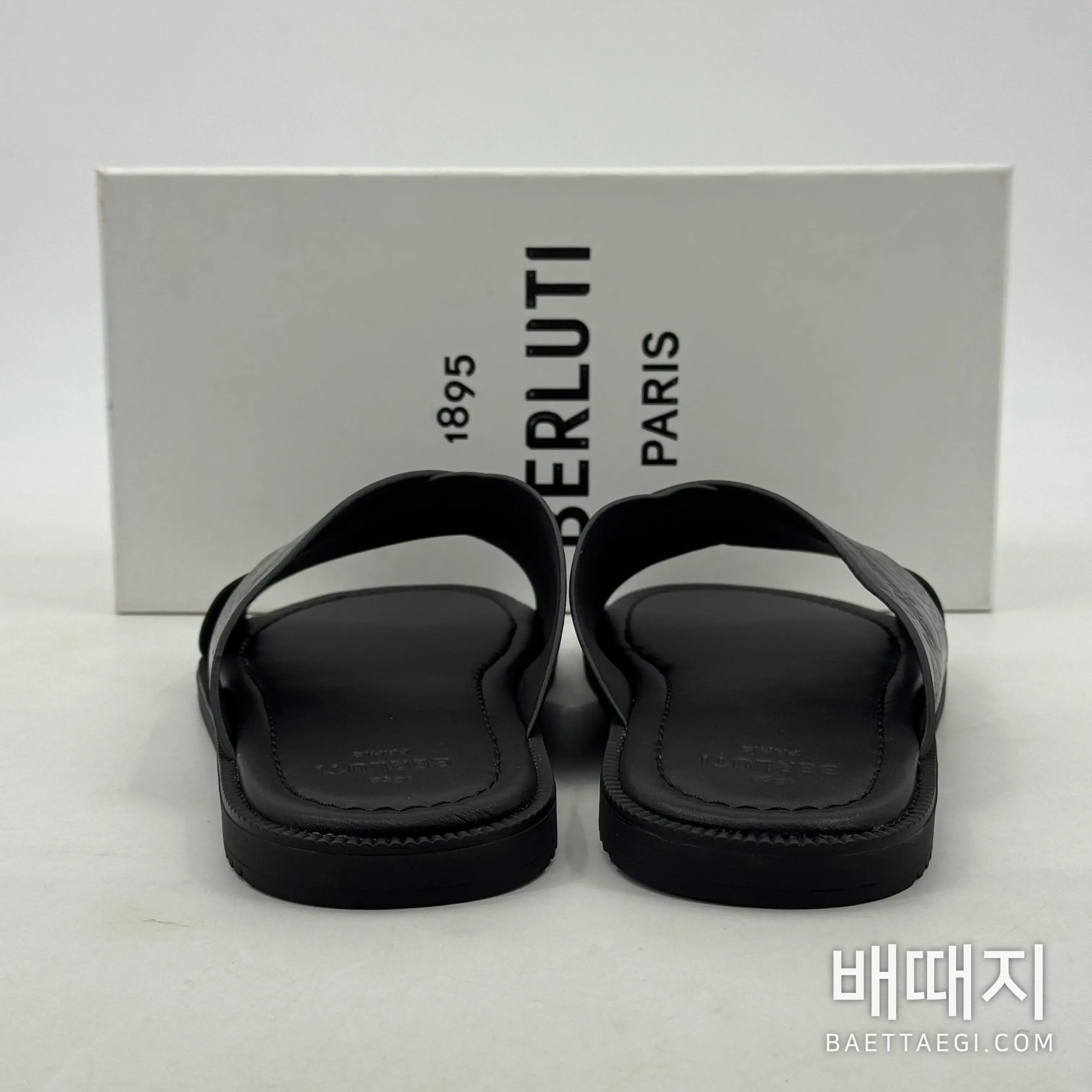 벨루티 핸드메이드 송아지가죽 샌들 검수사진 3