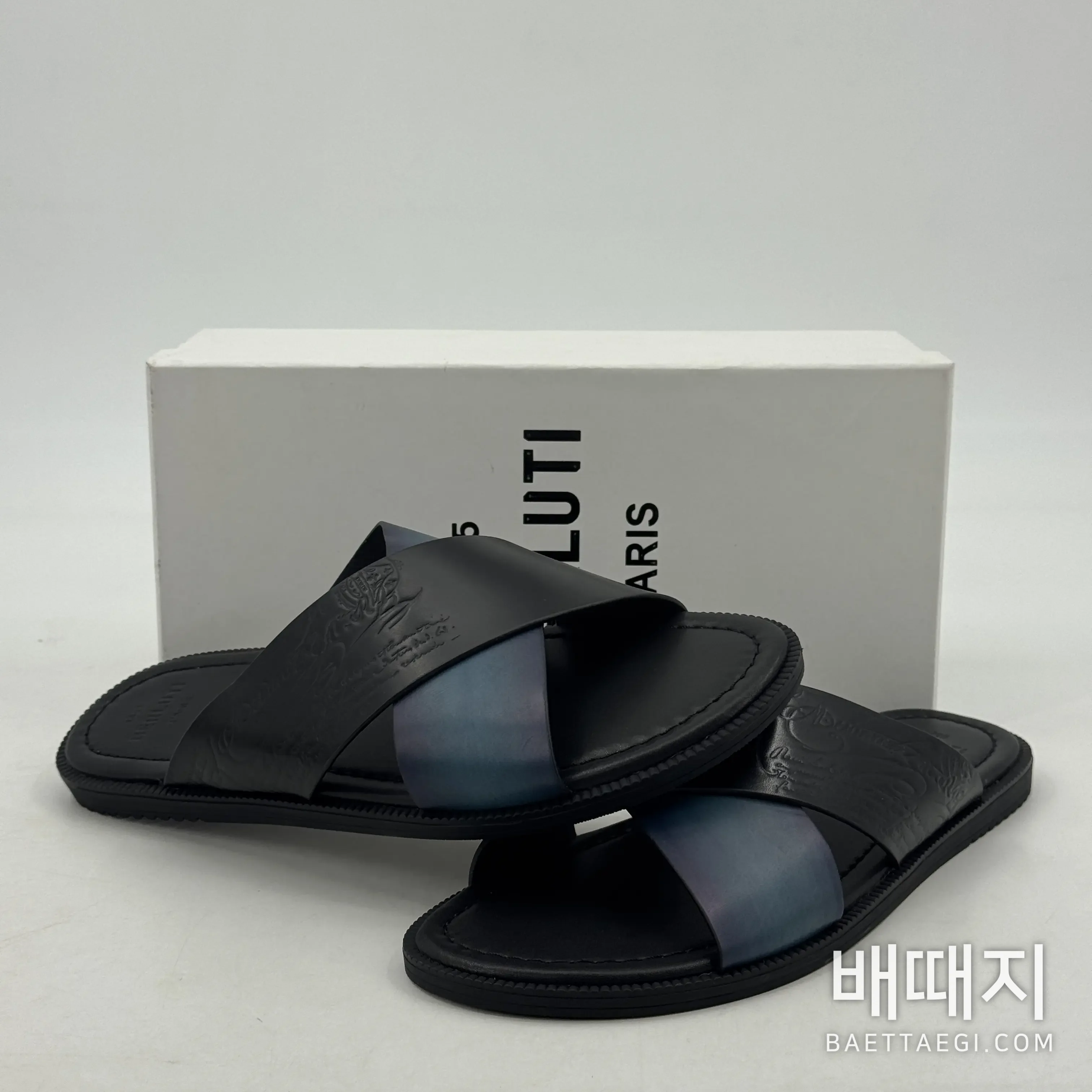 벨루티 핸드메이드 송아지가죽 샌들 검수사진 5