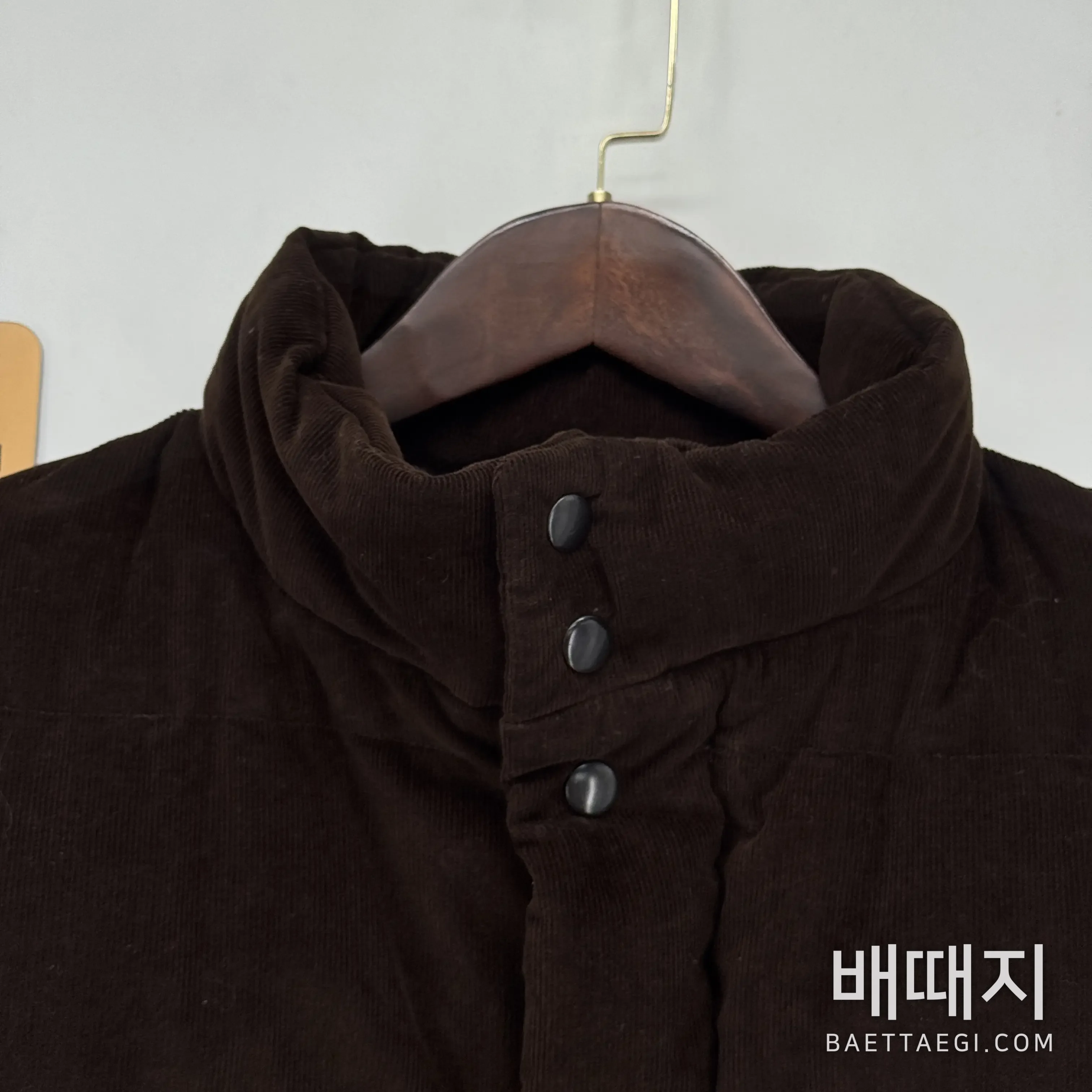 프라다 트라이앵글 로고 남성 다운 패딩 검수사진 2