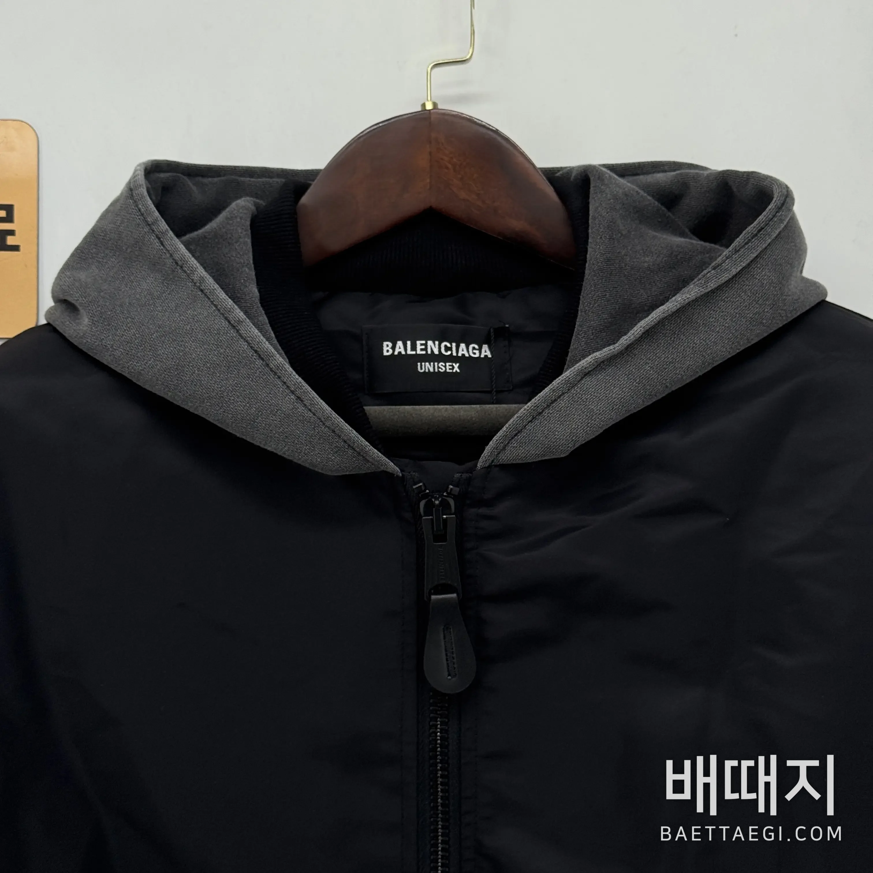 발렌시아가 더블 링 자수 후드 코튼 자켓 검수사진 2