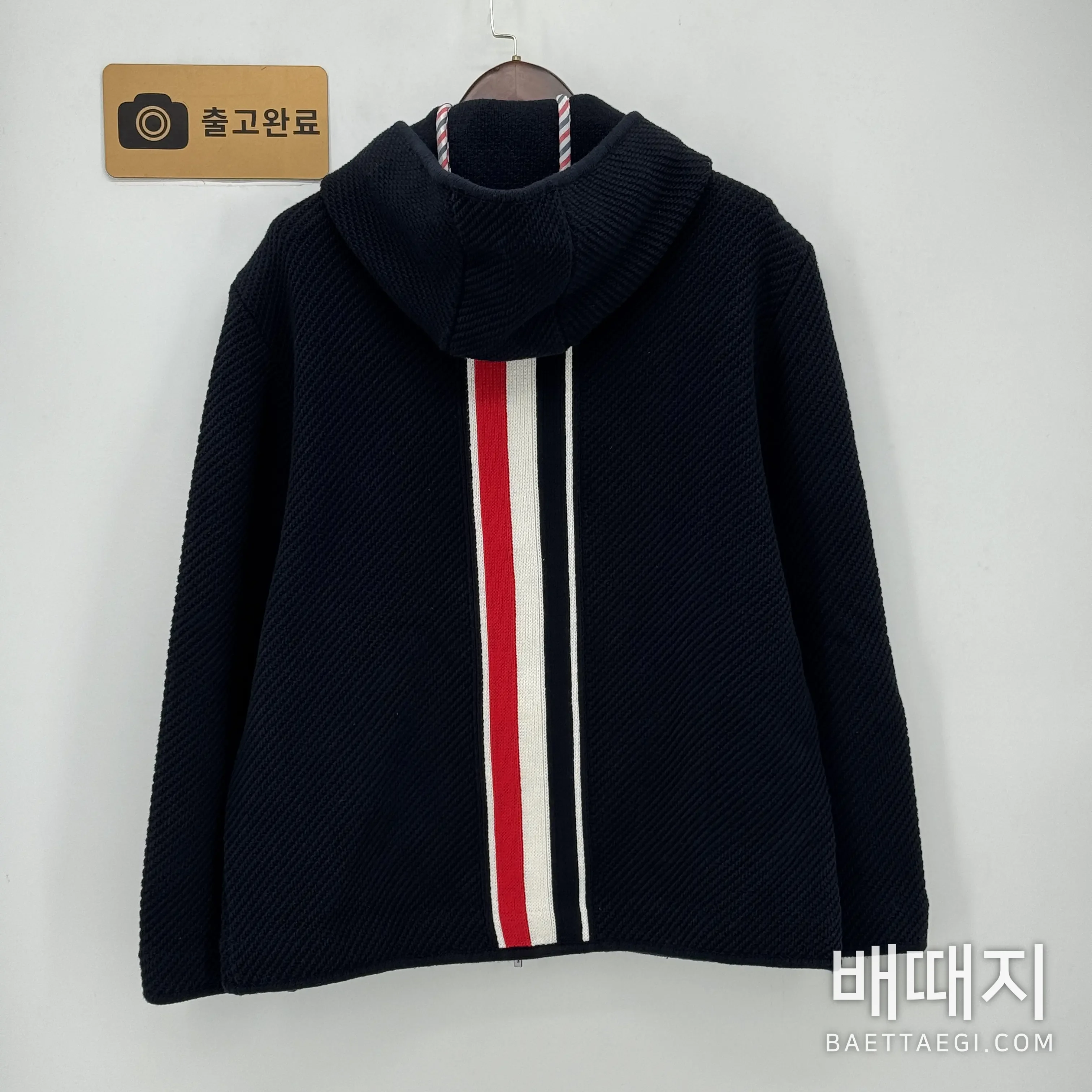 톰브라운 트윌 스티치 백삼선 자켓 검수사진 8