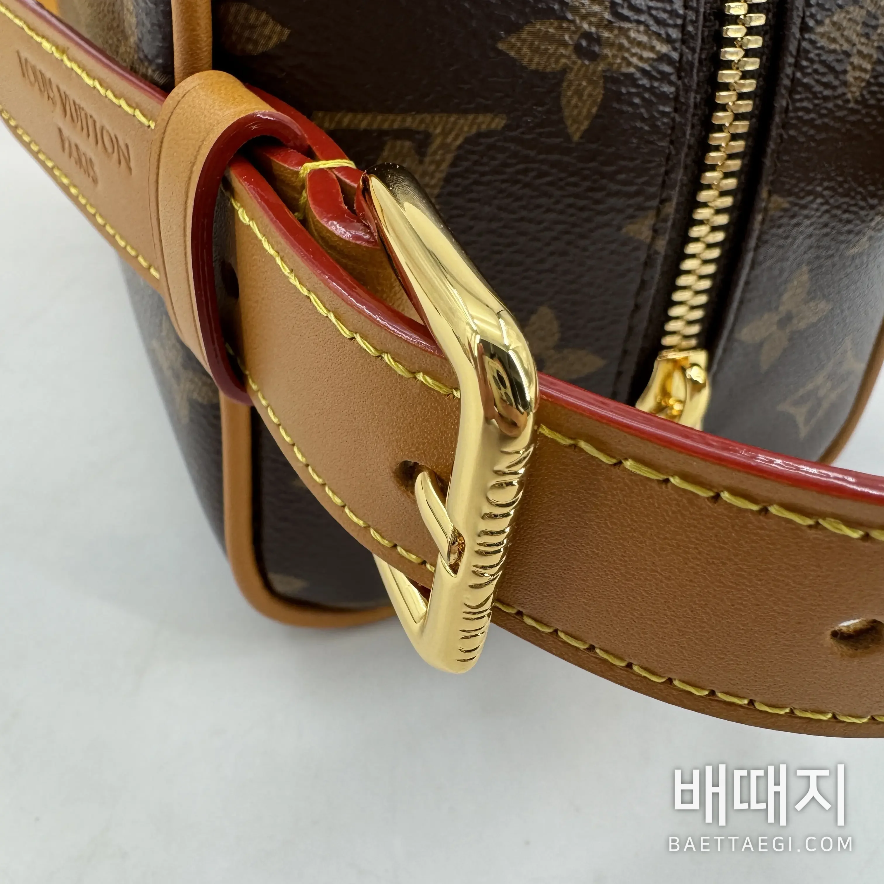 루이비통 락커 돕 키트 카고 가방 M2A501 검수사진 7