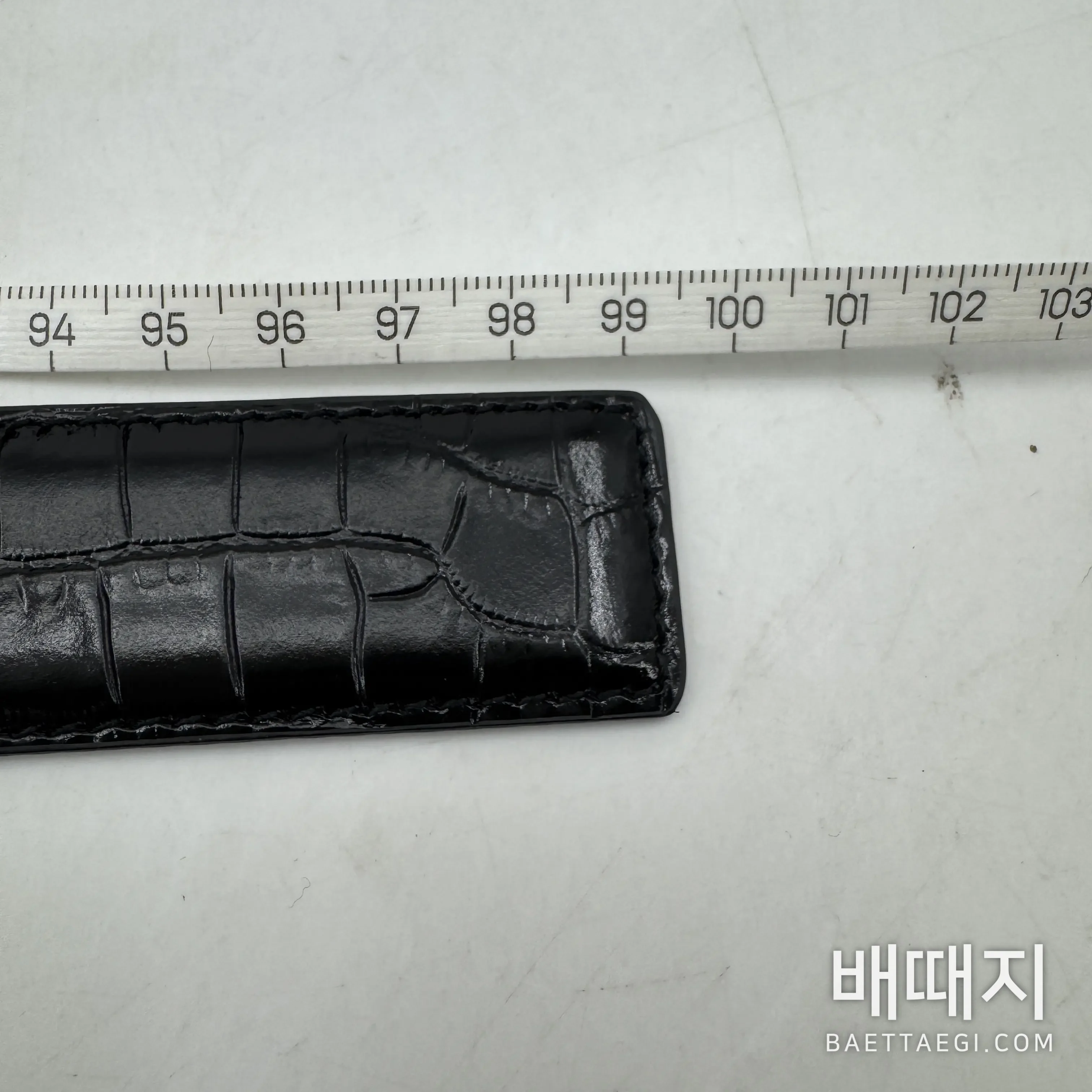 샤넬 크로커다일 패턴 가죽 벨트 30mm 검수사진 2
