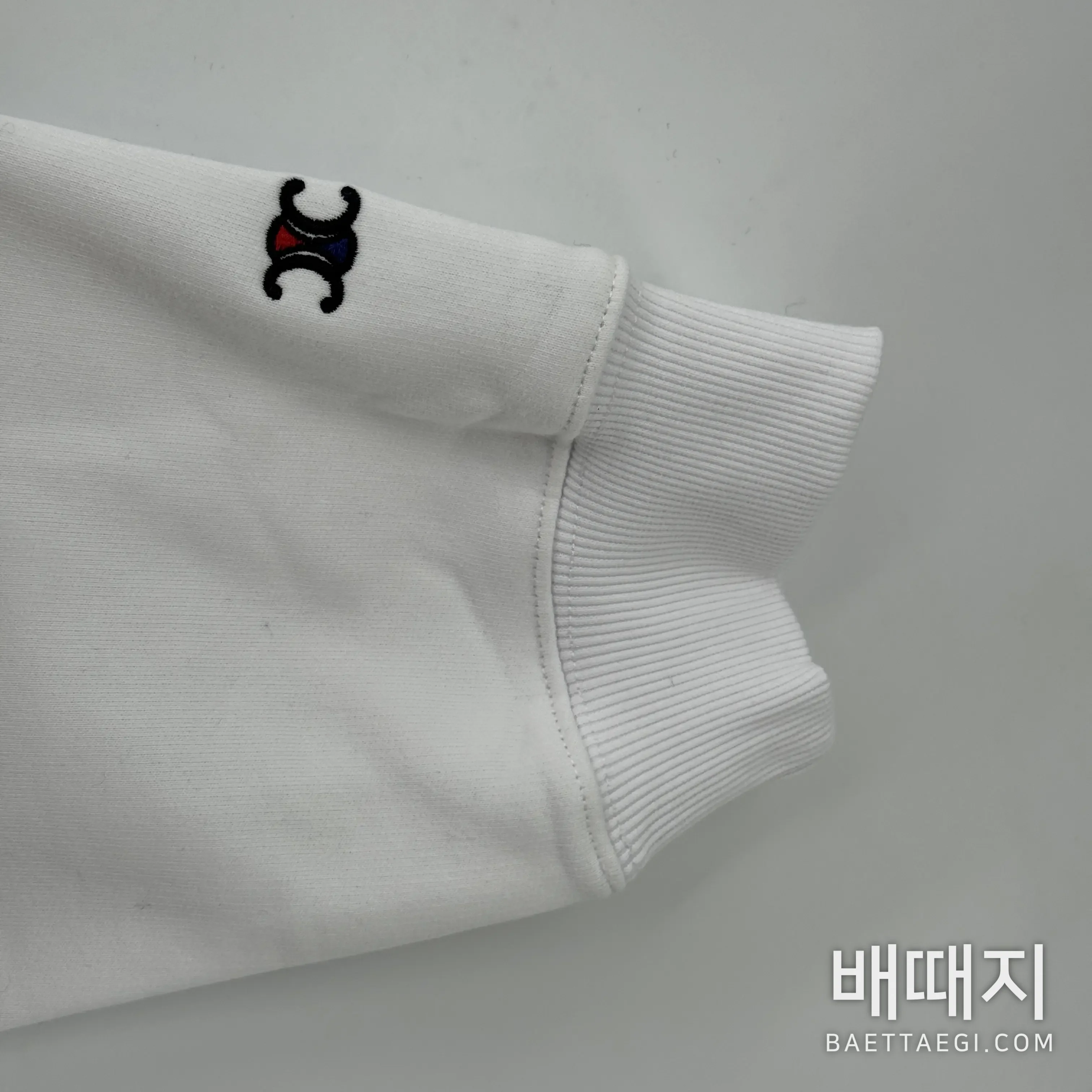 셀린느 로고 프린트 남성 긴팔 스웨트셔츠 검수사진 4