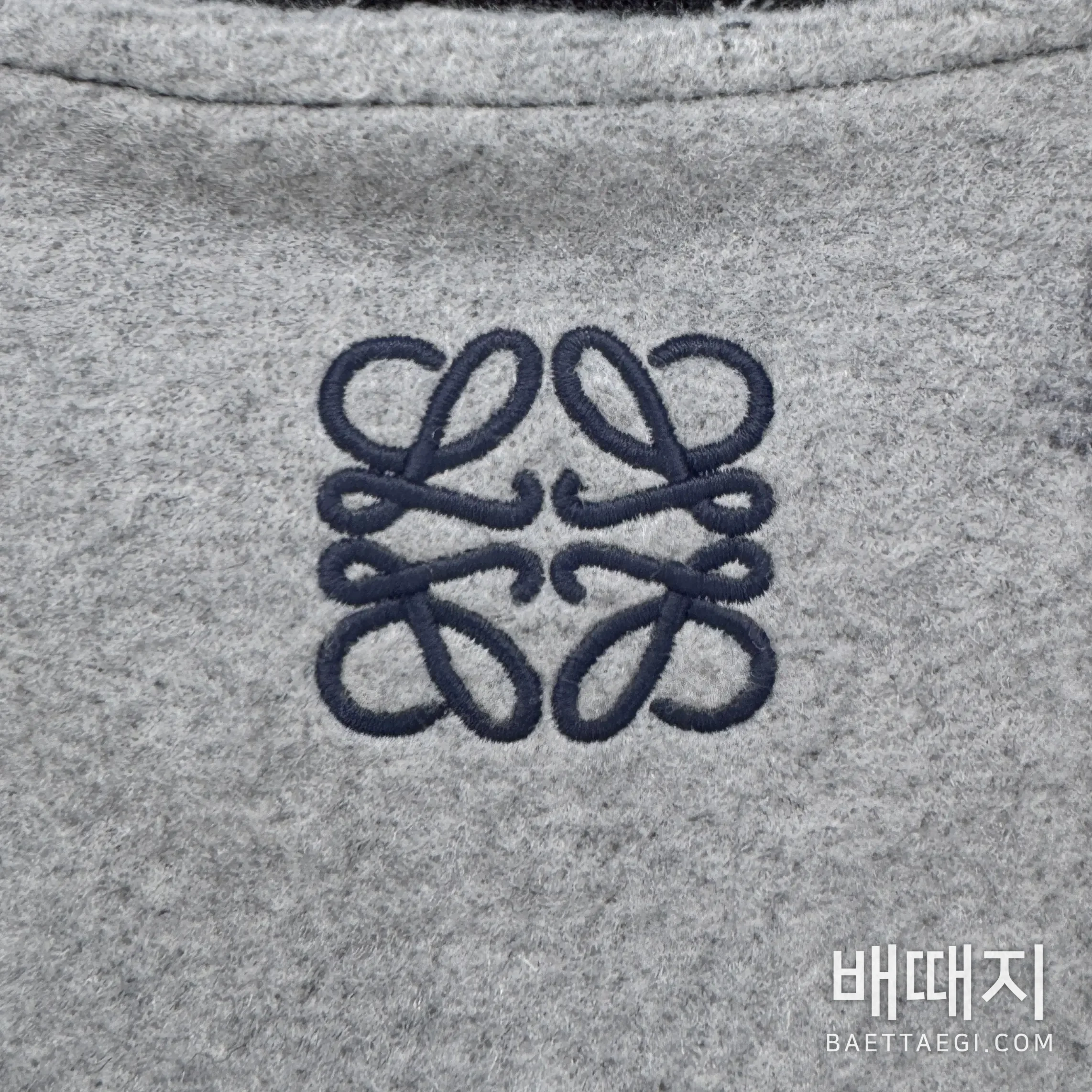 로에베 아나그램 자카드 울 니트 검수사진 5