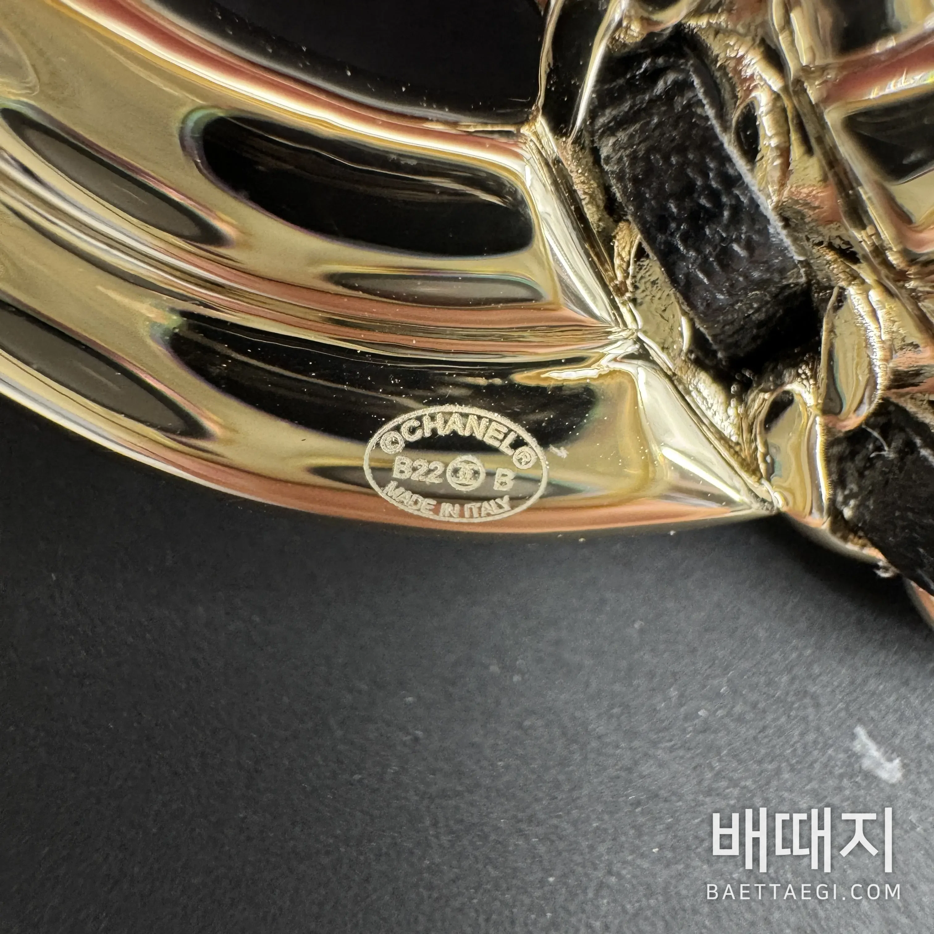 샤넬 가죽 실 진주 라인스톤 더블 C 브로치 178140 검수사진 8