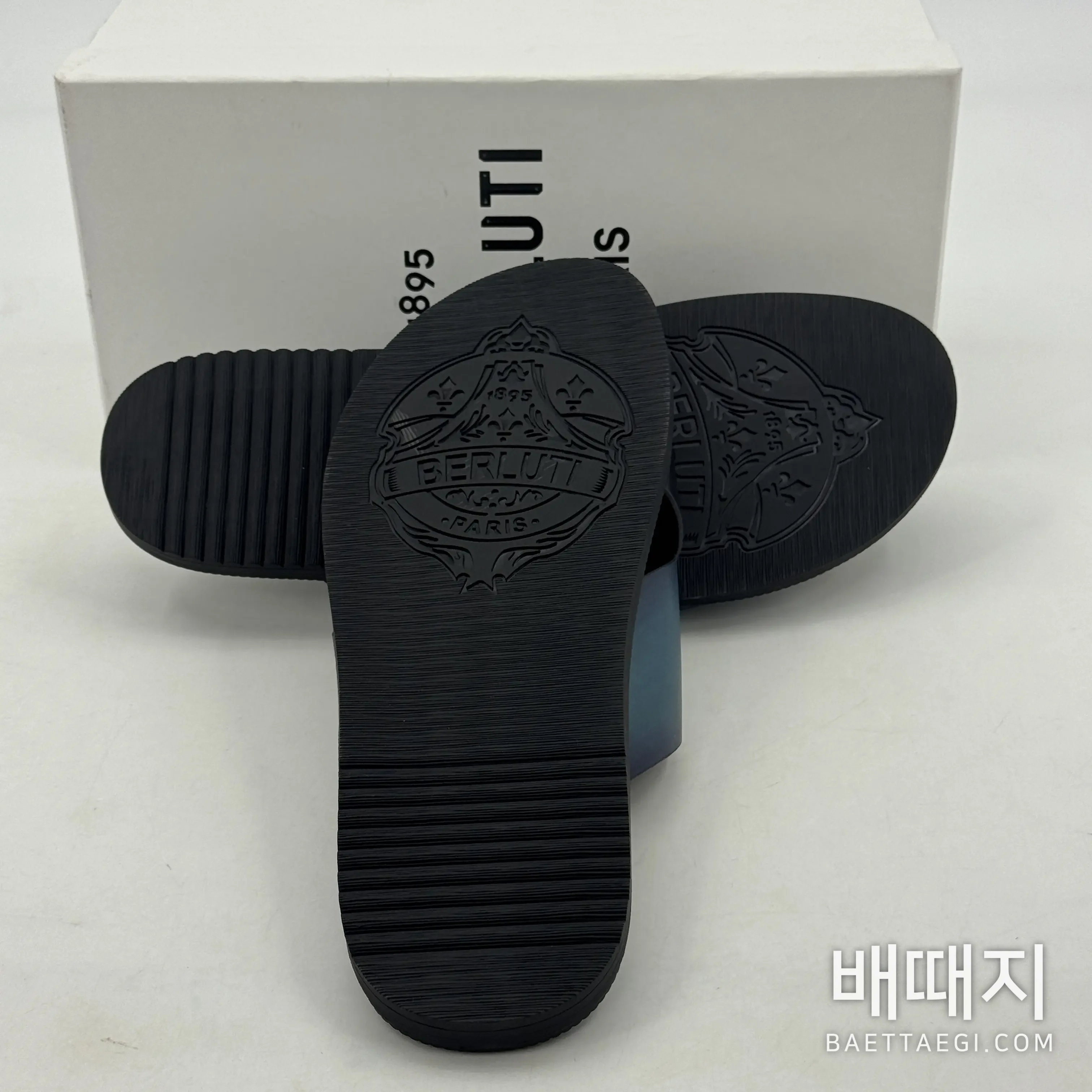 벨루티 핸드메이드 송아지가죽 샌들 149325 검수사진 8