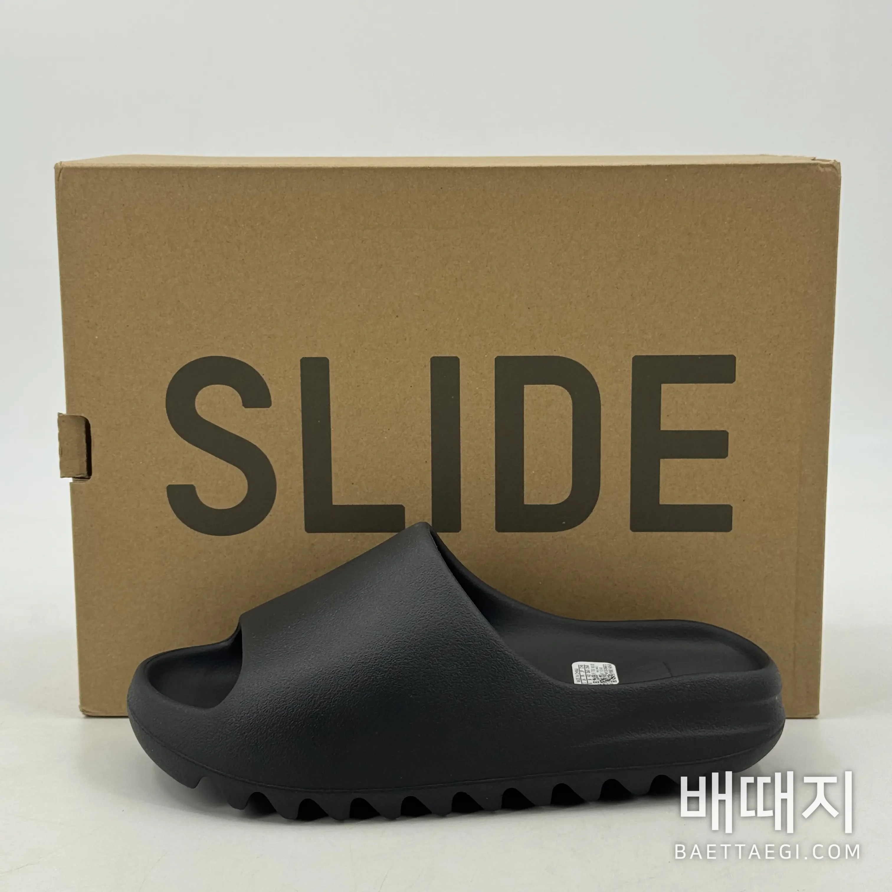 아디다스 이지 슬라이드 HQ6448 200640 Adidas Yeezy Slide Resin 검수사진 4