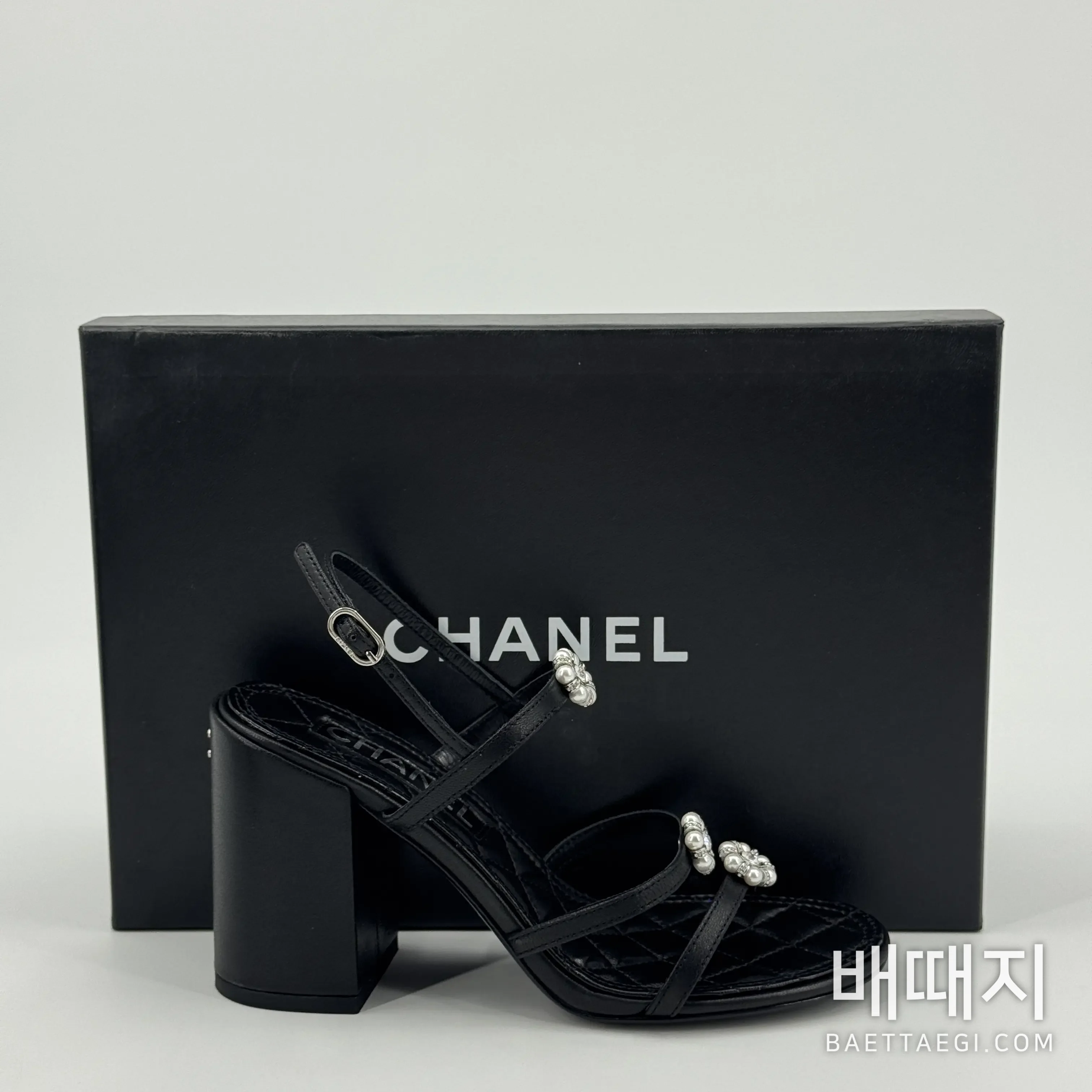 샤넬 26C 라인스톤 플라워 하이힐 샌들 149789 검수사진 3