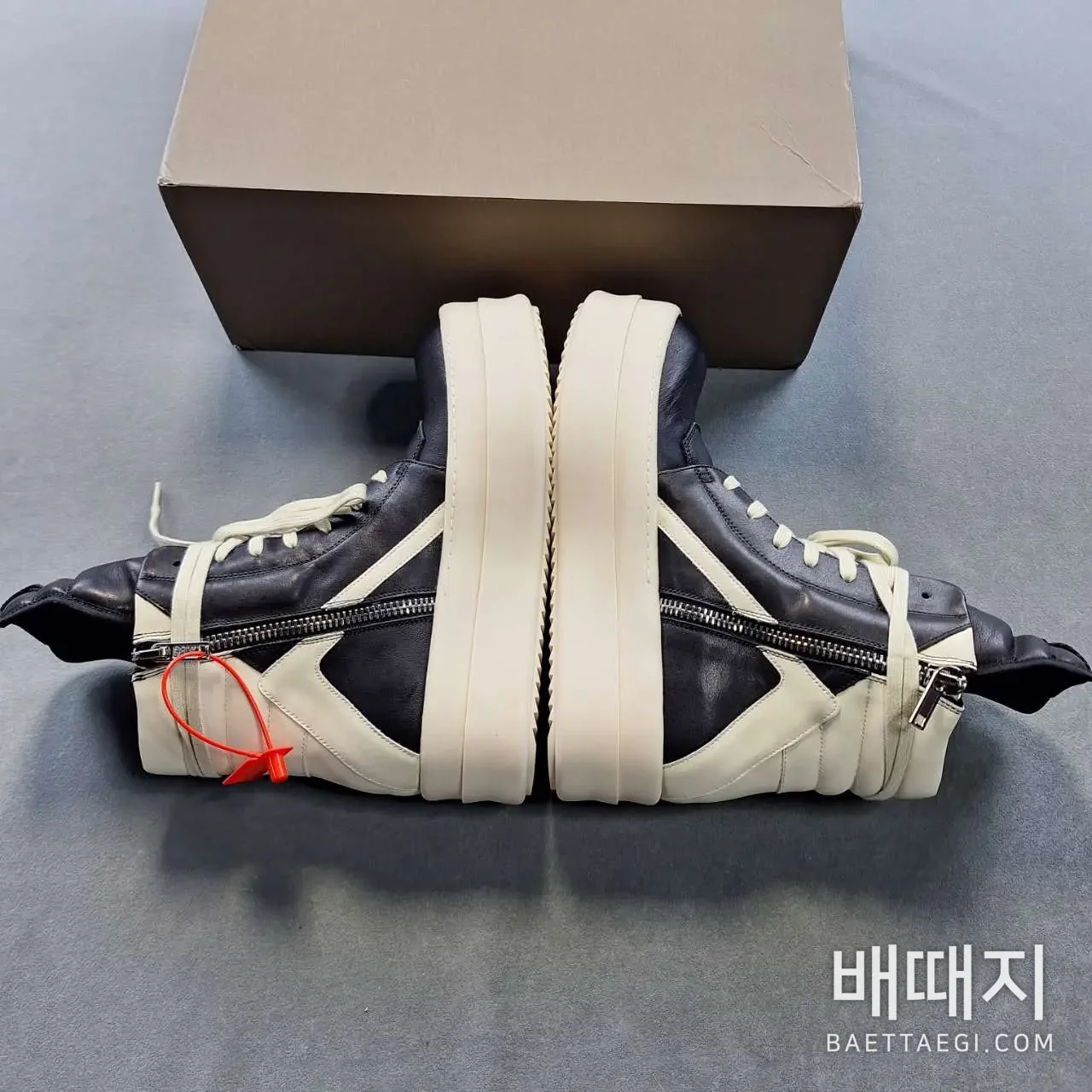 릭오웬스 플랫폼 스니커즈 38035 검수사진 4