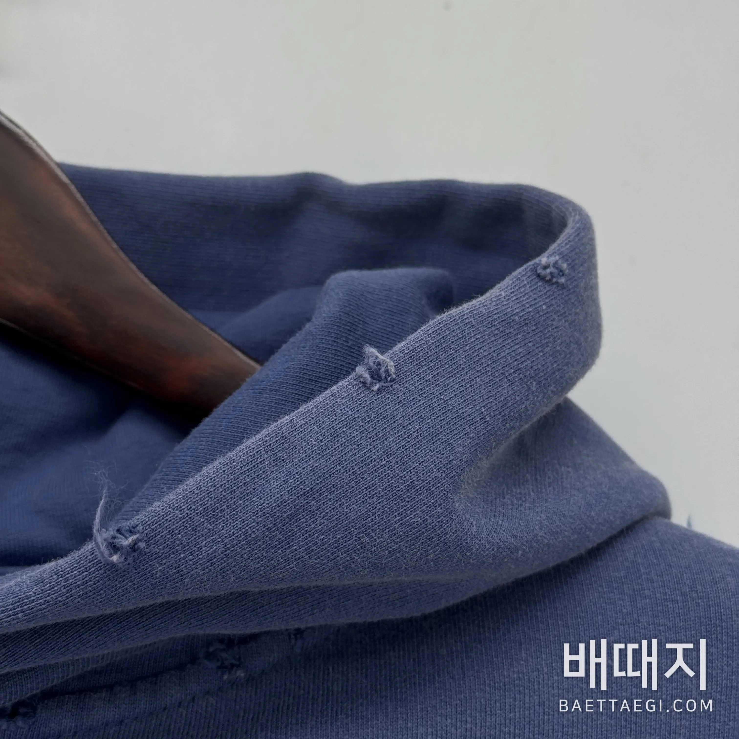 발렌시아가 워시드 테이프 손상 남성 후드 158455 검수사진 3