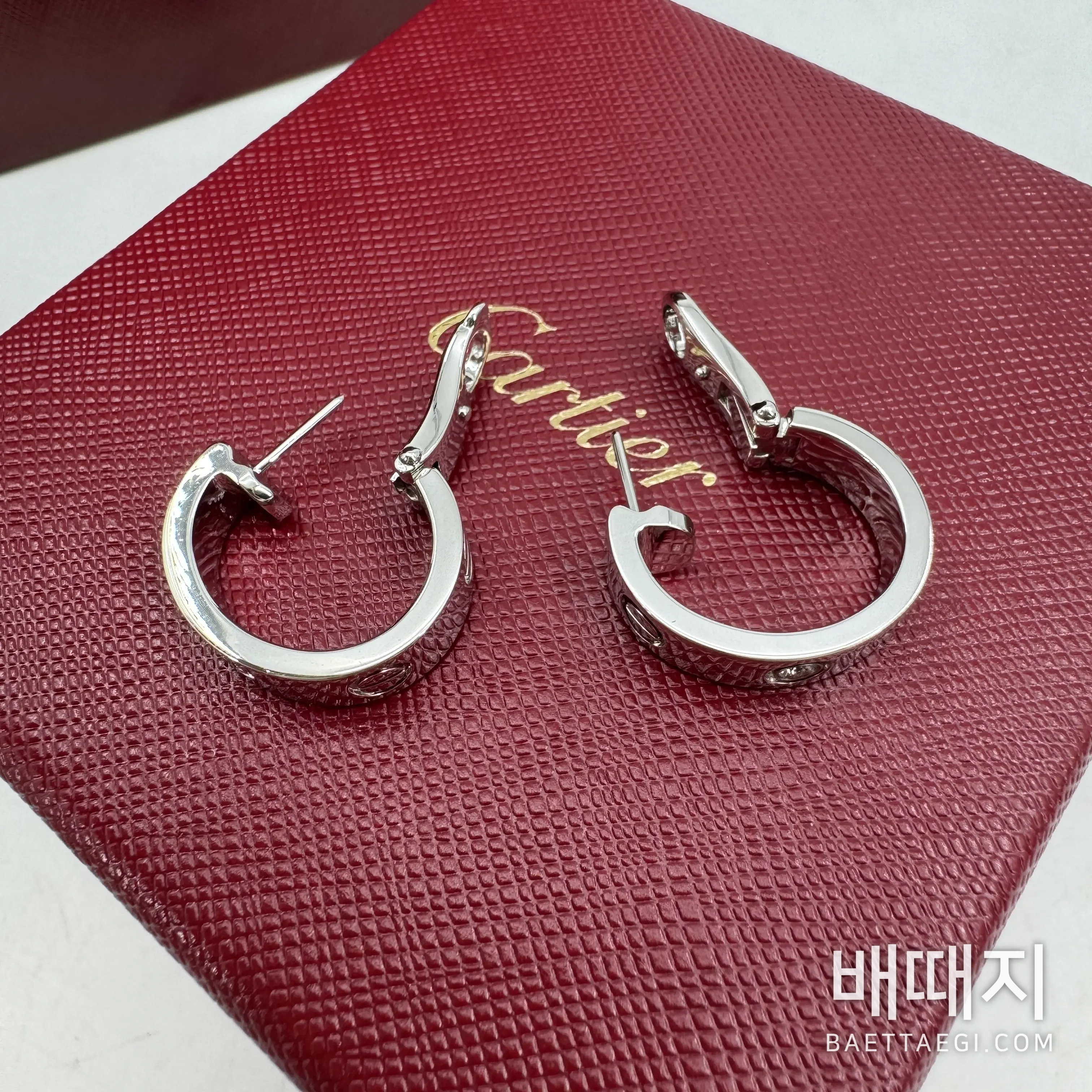 까르띠에 러브 다이아몬드 나사 귀걸이 검수사진 5
