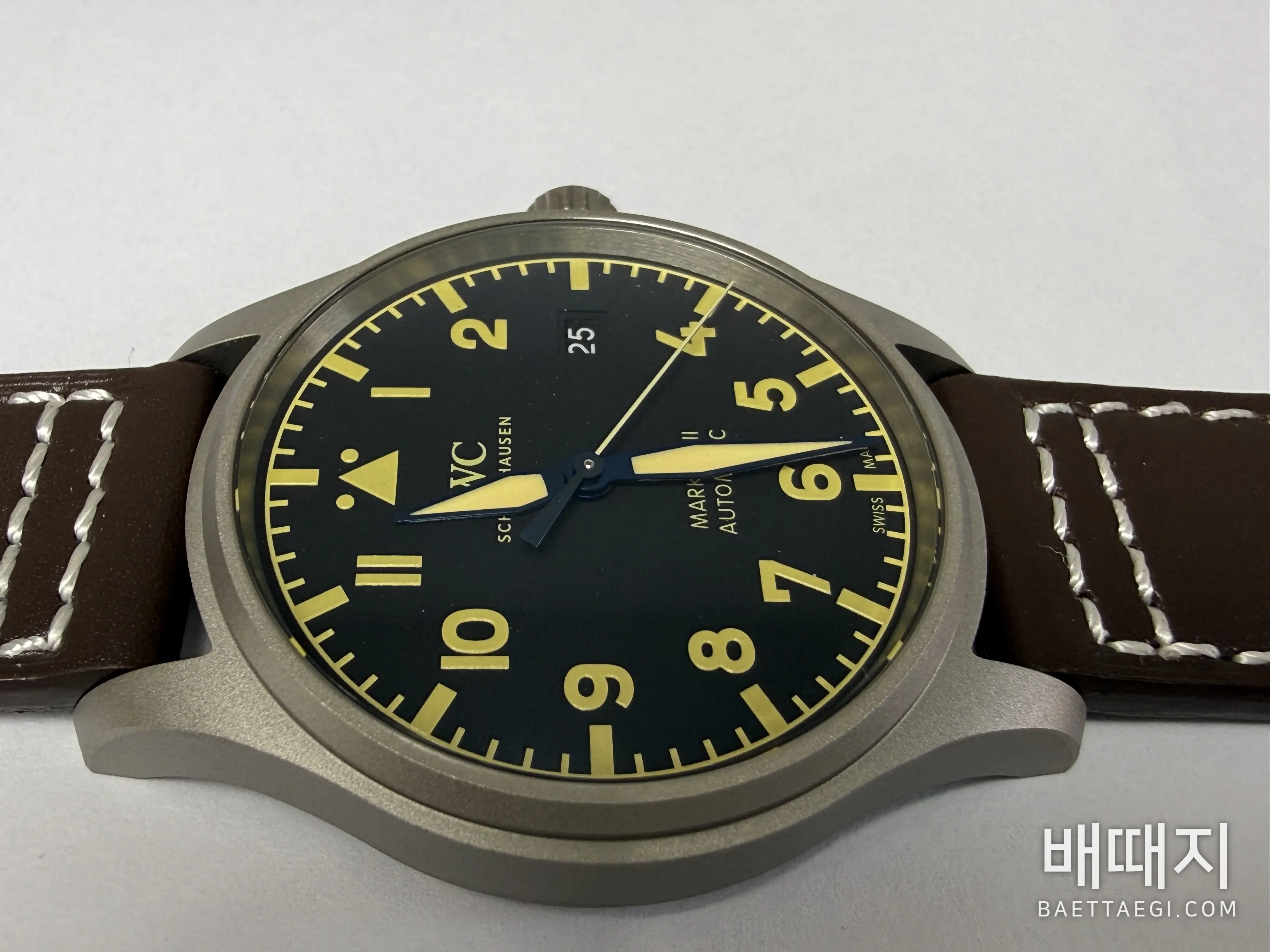 IWC 파일럿 마크 XVIII 티타늄 시계 IW327006 42502 검수사진 1