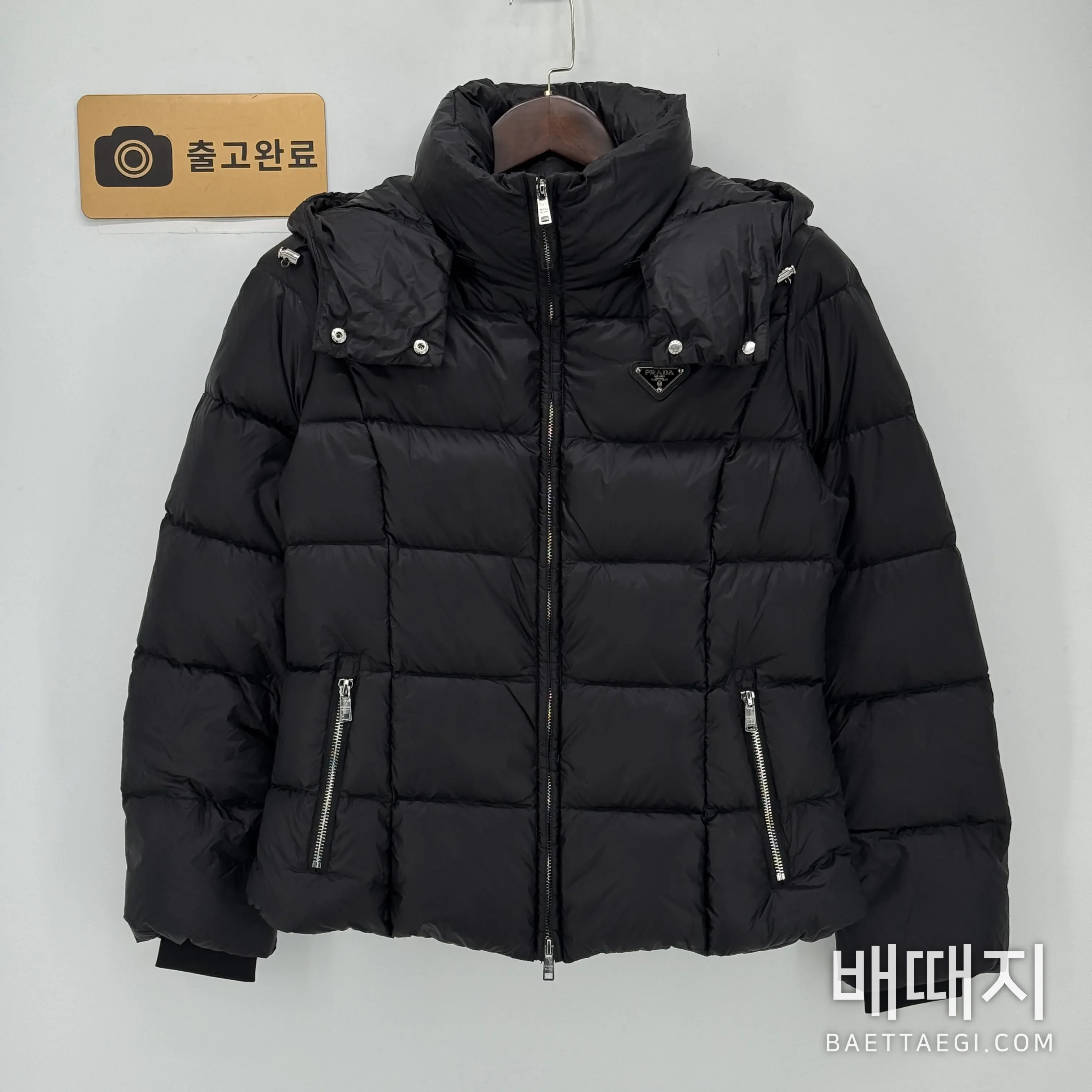 프라다 후드 슬림핏 여성 다운 패딩 재킷 검수사진 1