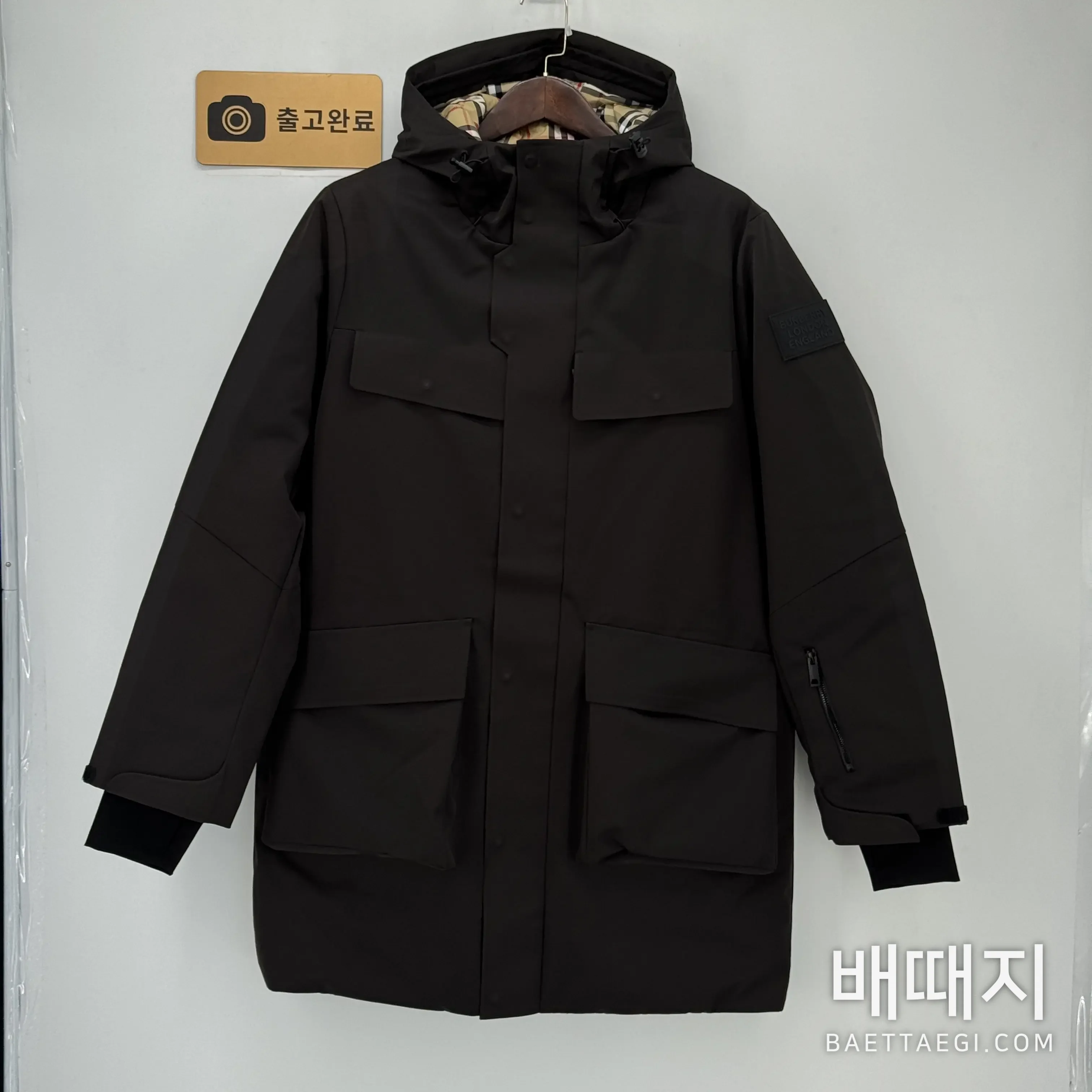 버버리 남성 라미네이트 스키 다운 패딩 점퍼 188500 검수사진 1