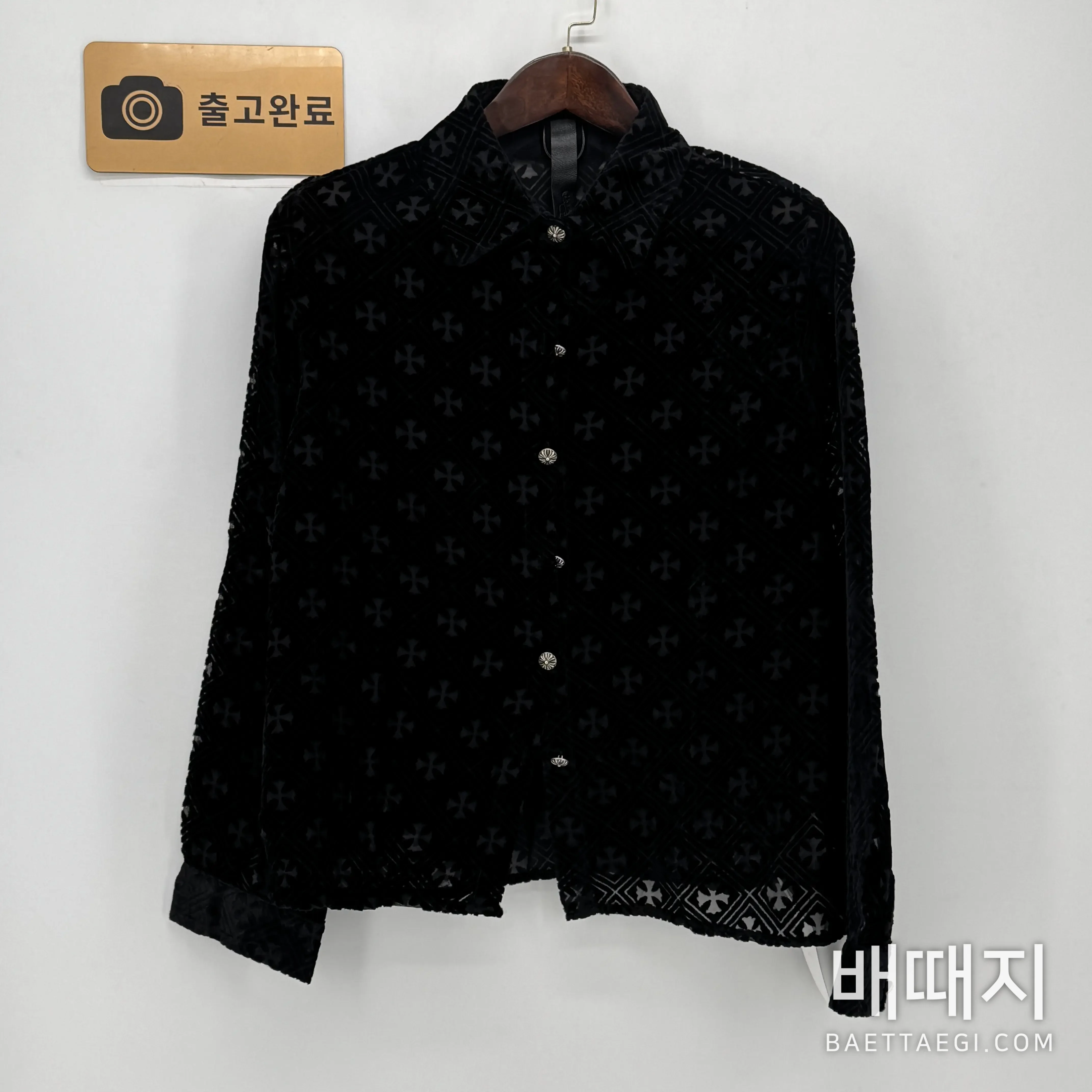크롬하츠 마할 키타 모노그램 크로스 벨벳 셔츠 156286 검수사진 1