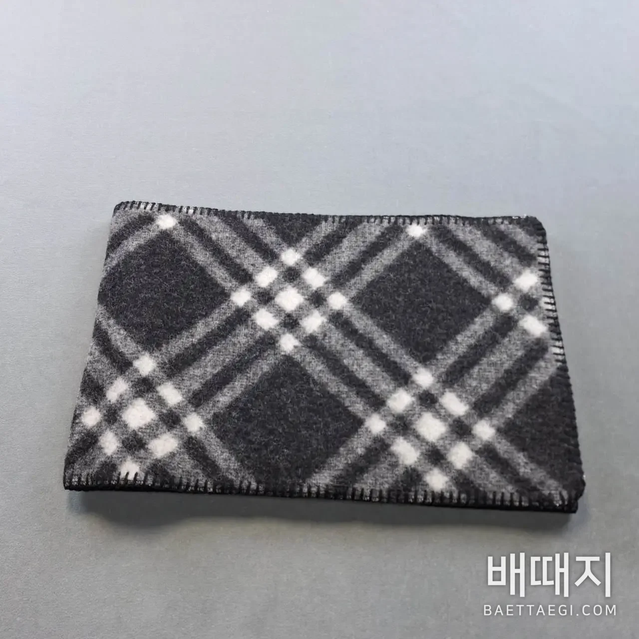 버버리 플리츠 라이더 로고 울 머플러 179948 검수사진 4
