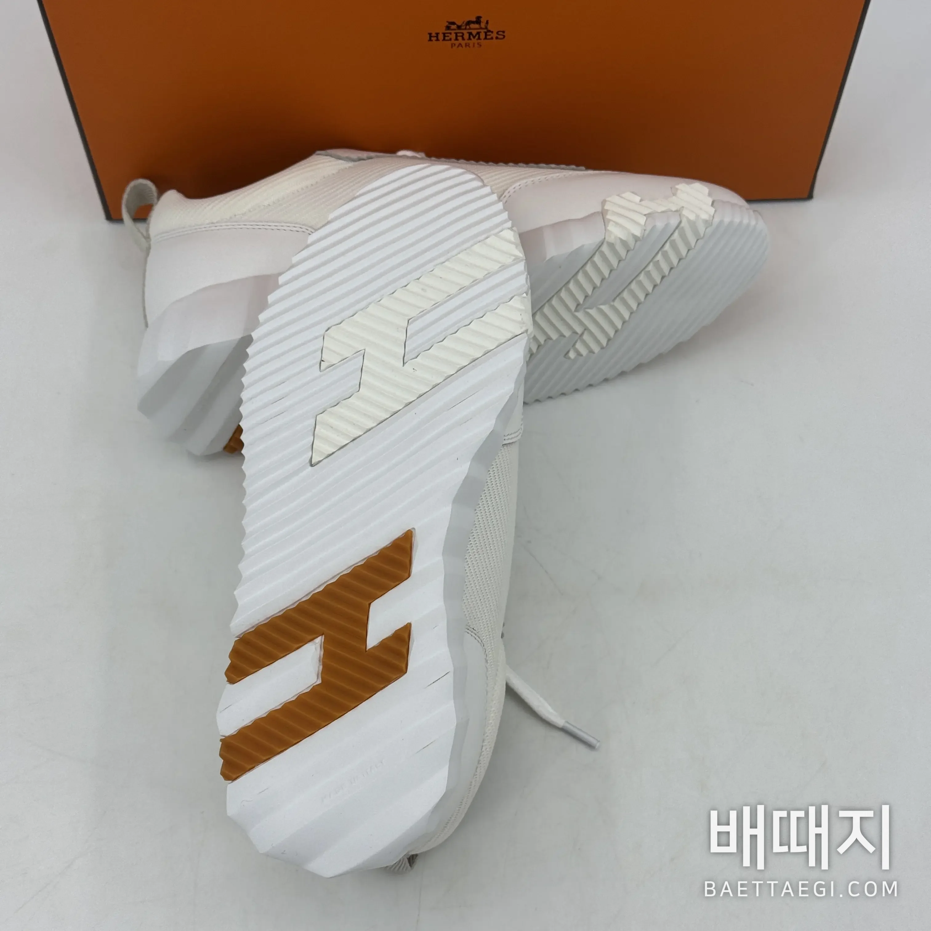 에르메스 바운싱 스니커즈 화이트 염소가죽 검수사진 5