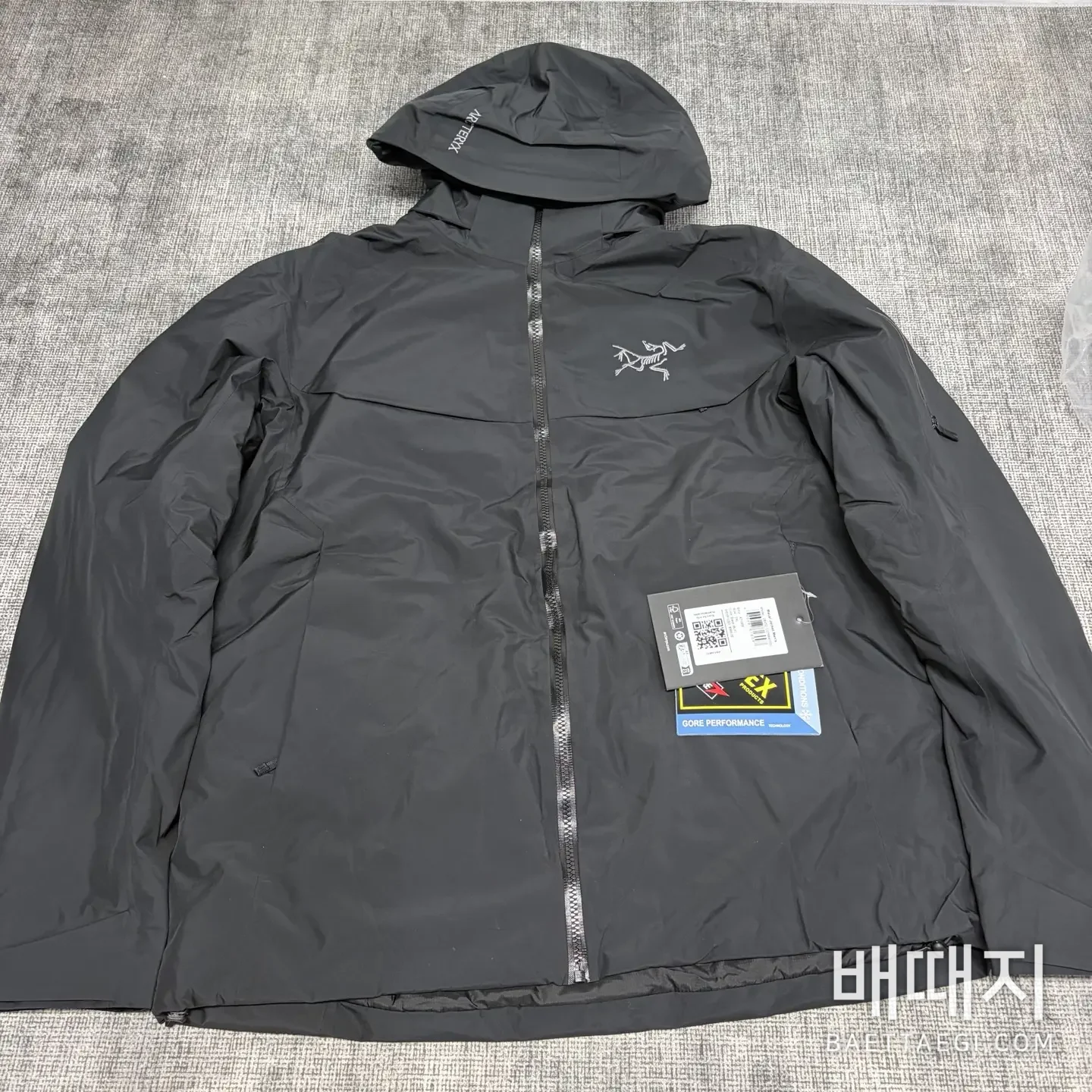 아크테릭스 [TZ] 알파 자켓 (Gen2.2) 200168 Arc'teryx Alpha Jacket (Gen2.2) 검수사진 1