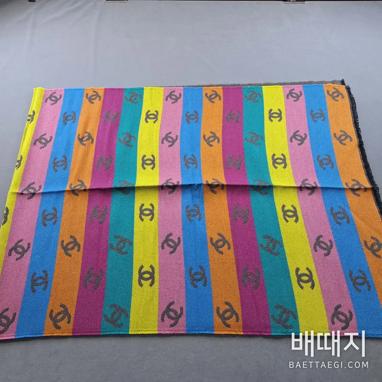 샤넬 레인보우 캐시미어 머플러 검수사진 5