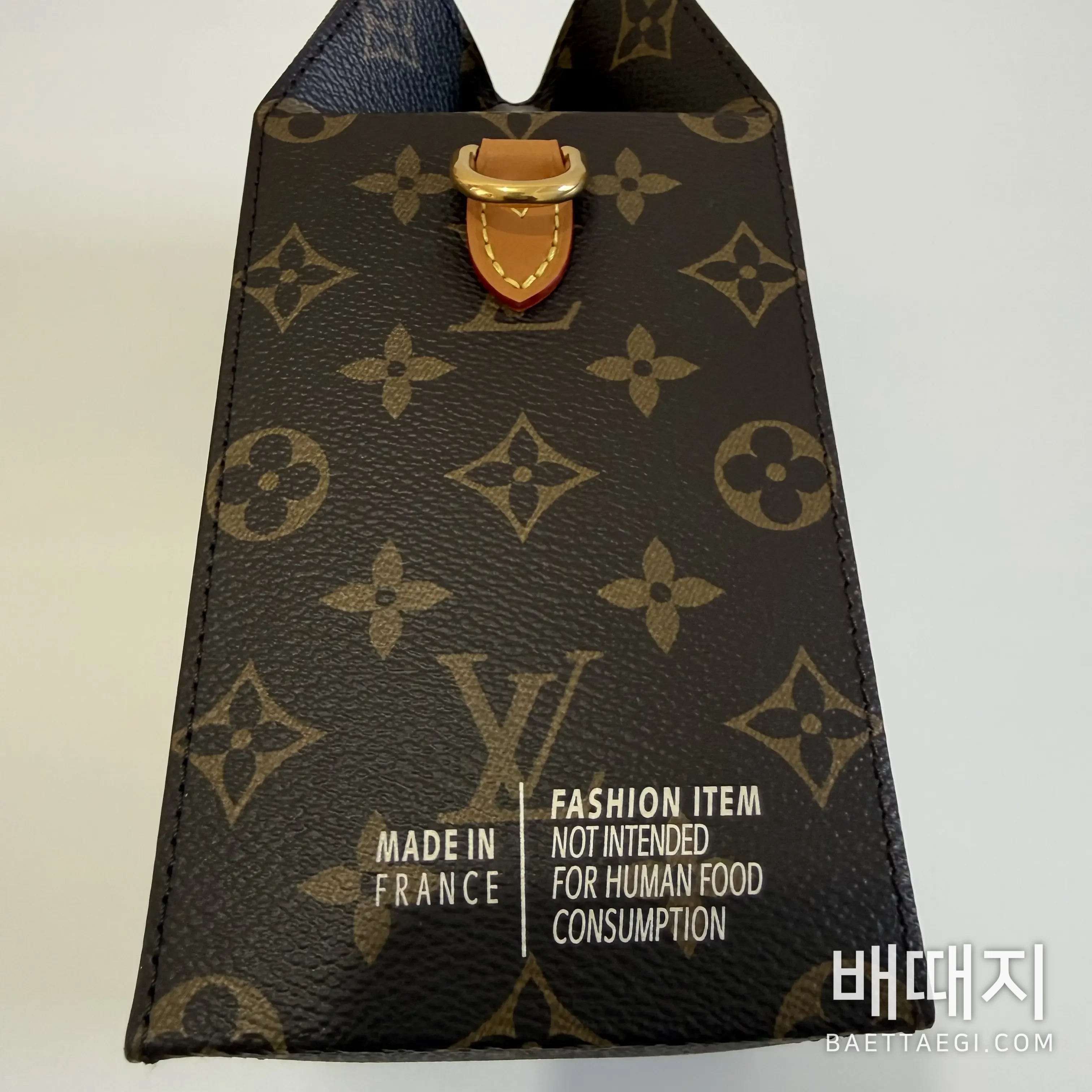 루이비통 밀크 핸드백 M29326 검수사진 5