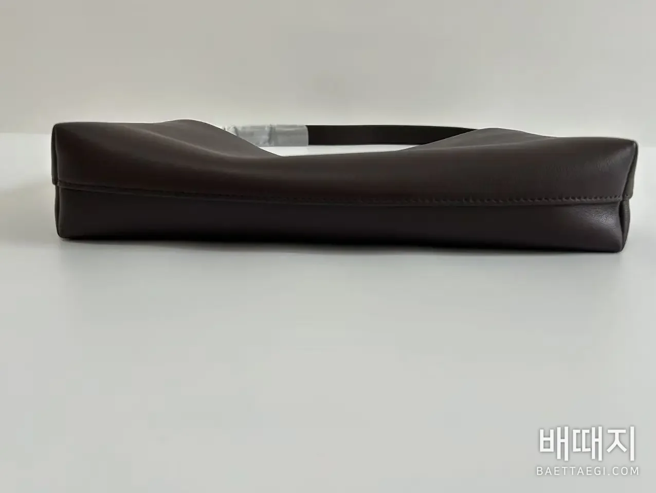 더로우 알마 바게뜨 dark brown 검수사진 4