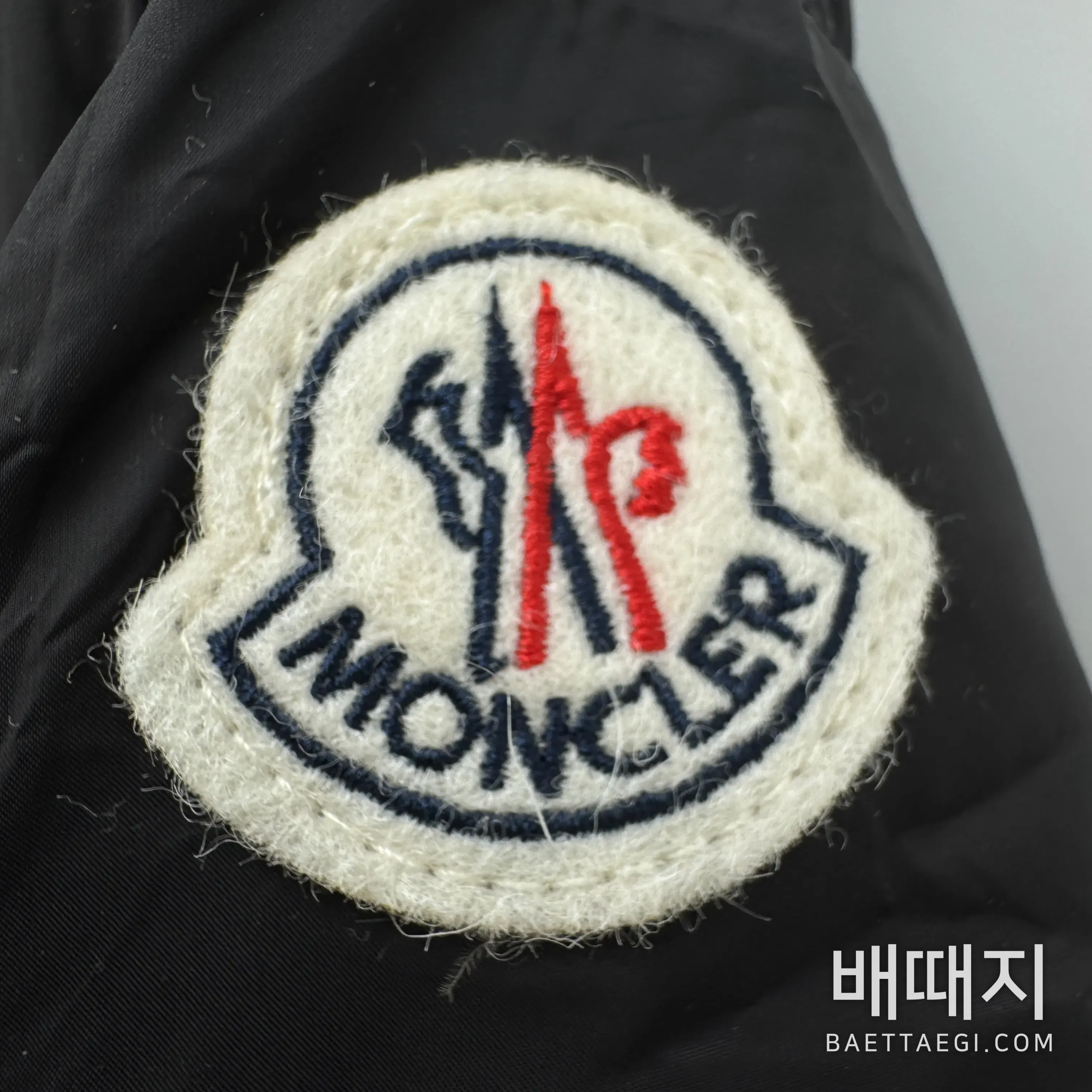 몽클레르 여성 후드 패딩 재킷 검수사진 2